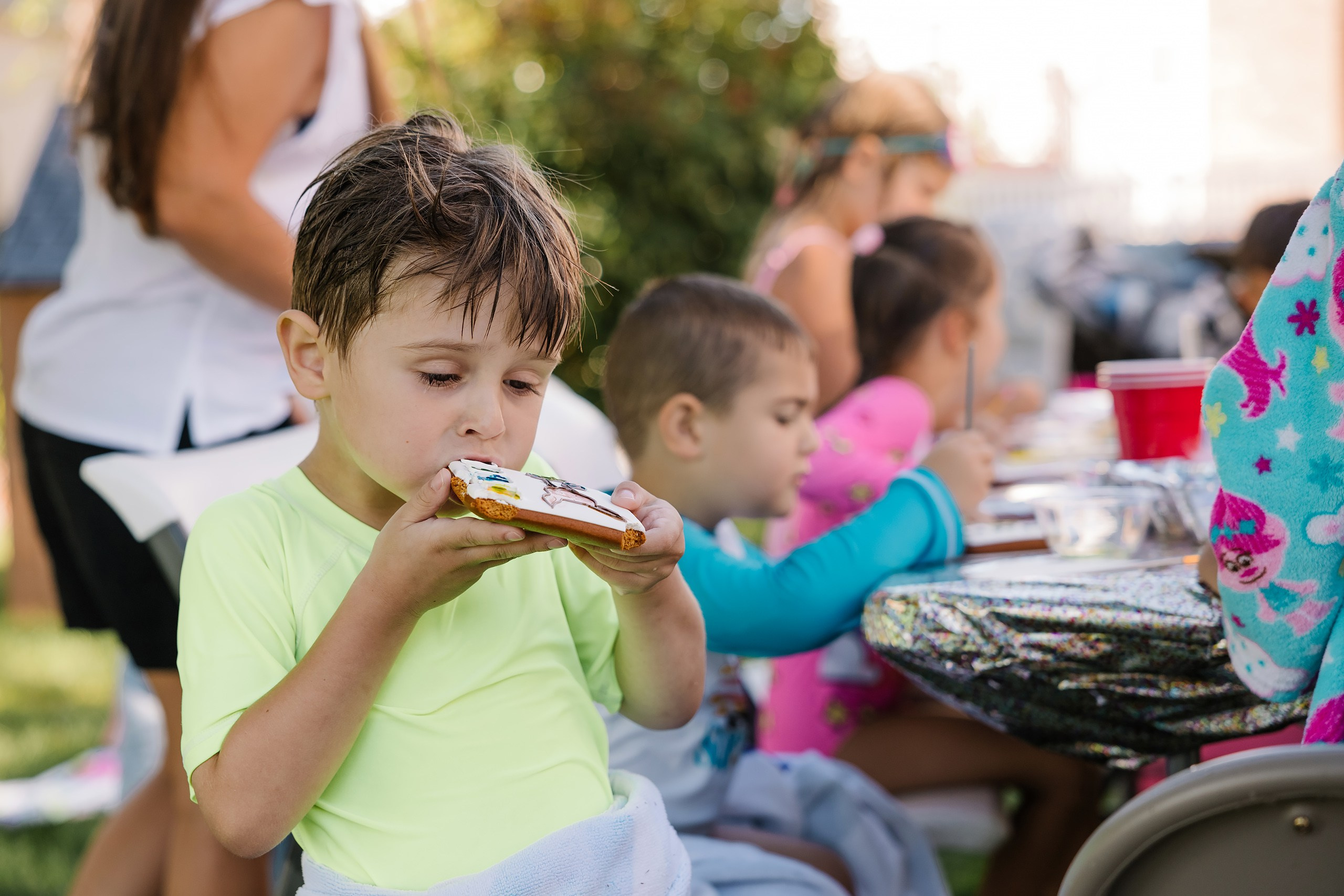 Birthday Party. Wedding family event photographer in Chicago Nick Yushevich