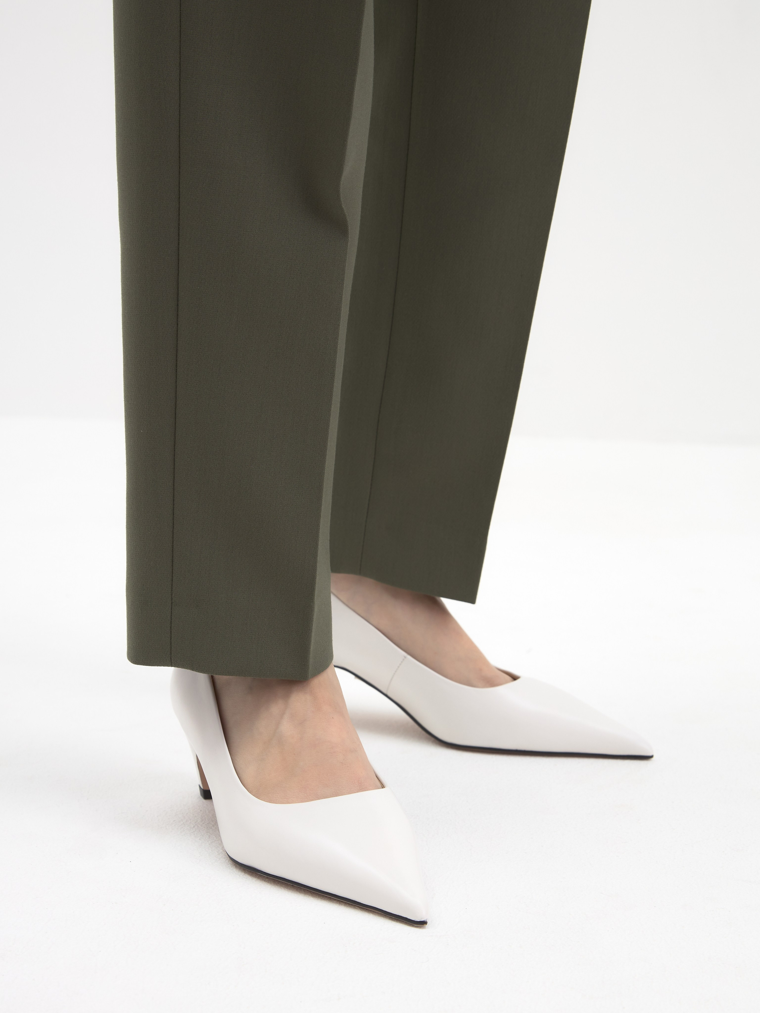 Съёмка обуви. Предметная фотосъемка в Алматы. Студия фото и видео съемки товаров