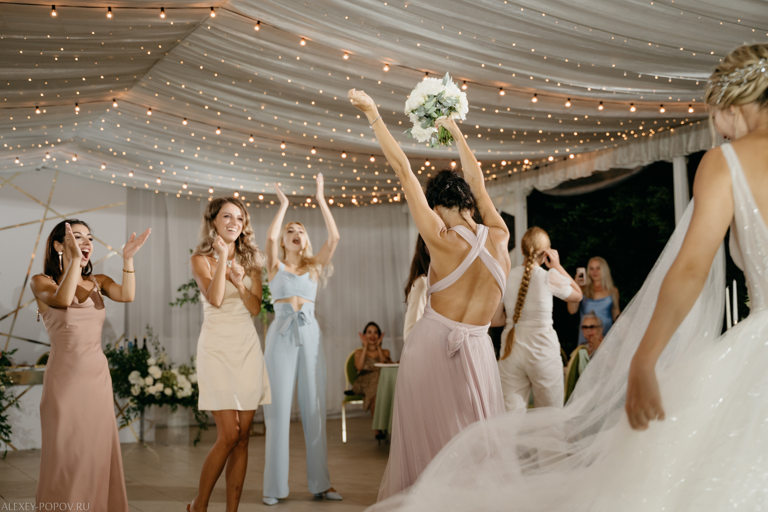 Свадьба в Крыму в Алимовой балке. Алексей Попов фотограф. Свадебный и семейный фотограф Алексей Попов. Штутгарт, Германия