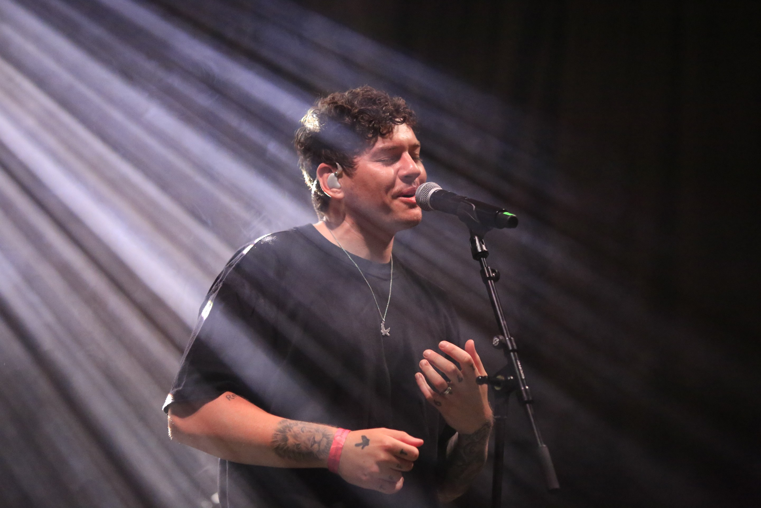 Music concerts. Portret photographer in Switzerland Artur Magpie