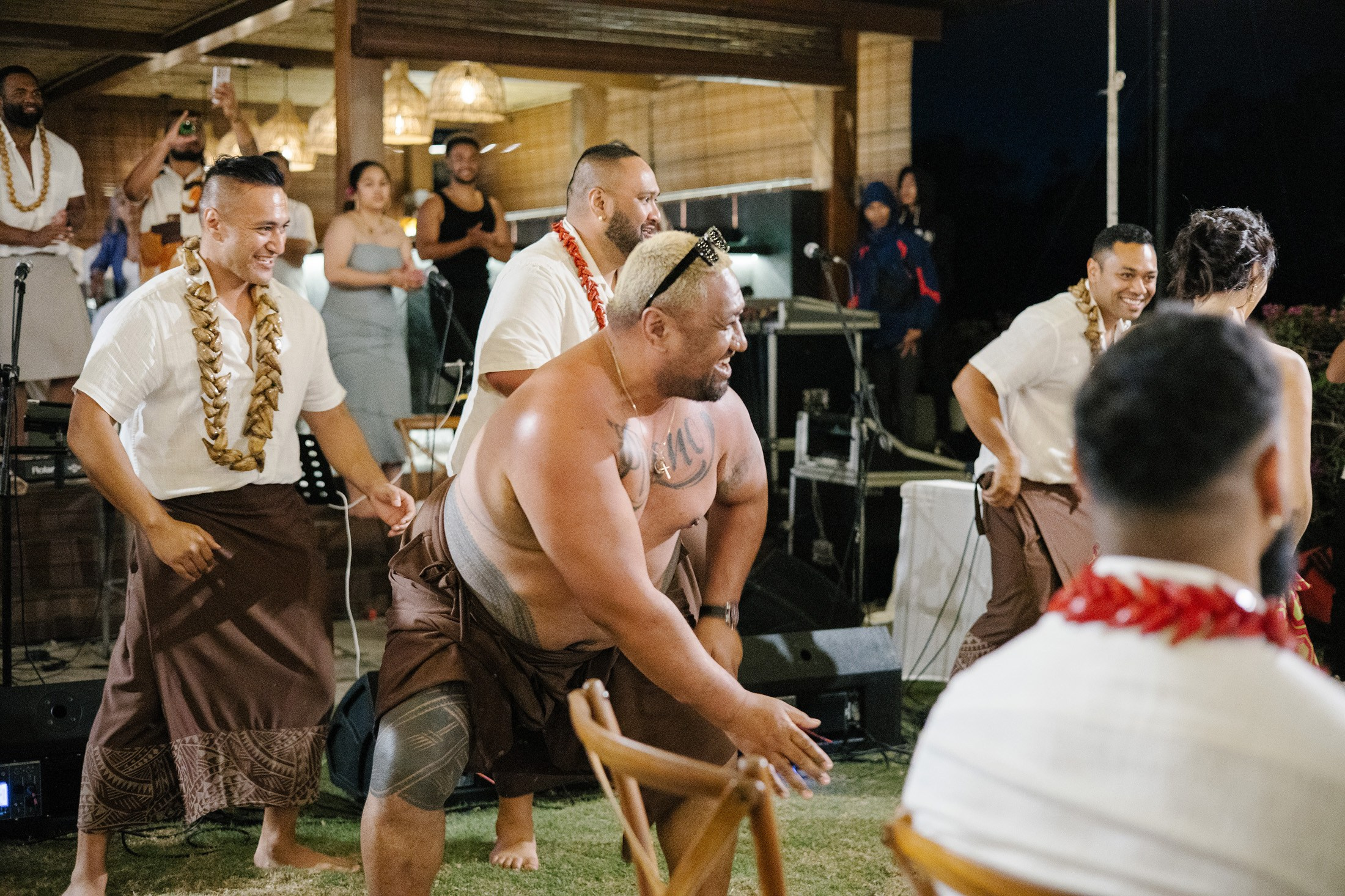 Big funny wedding with guests in paradise Bali island. Get.it.feel — Aesthetic Photography and Videography