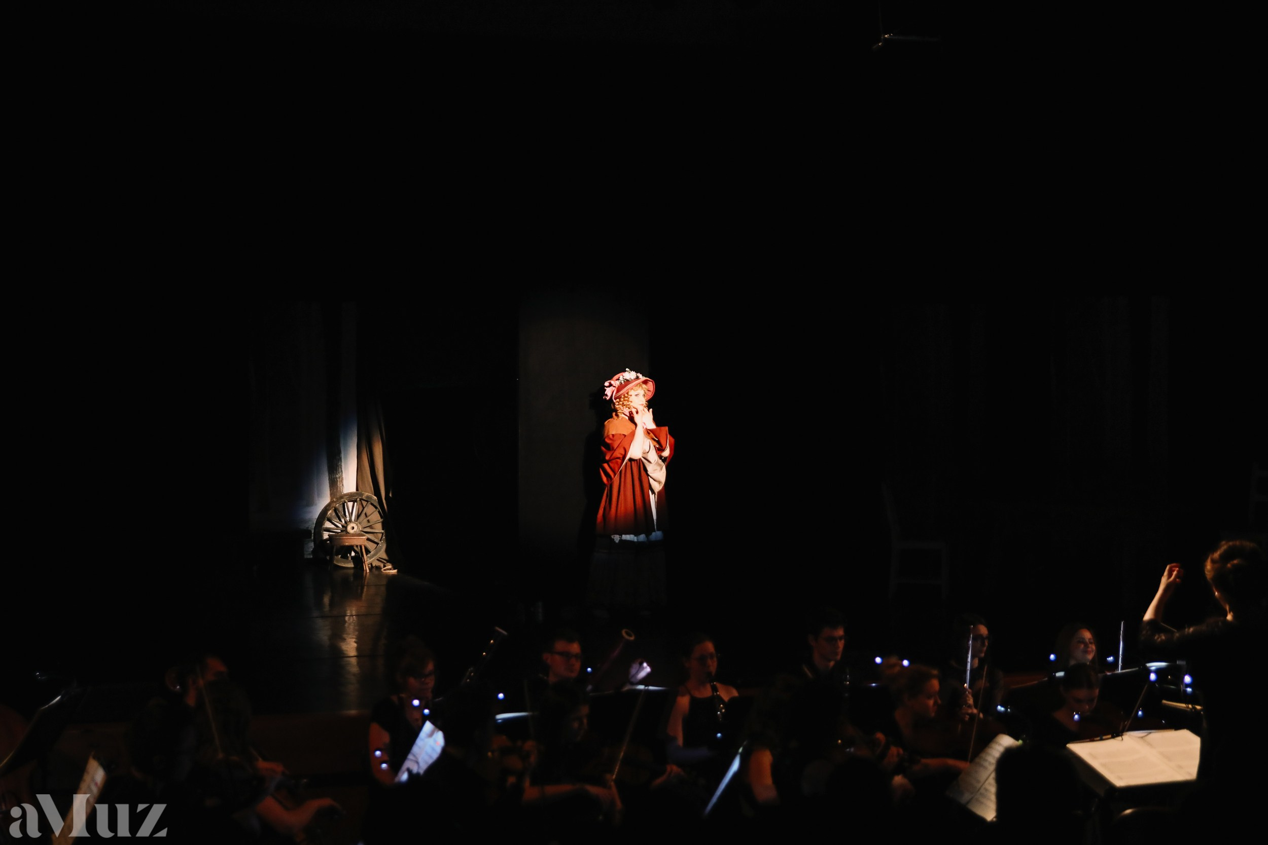 Opera Łąkowa. Fotograf Ślubny Warszawa - Sesje Biznesowe Rodzinne Eventy