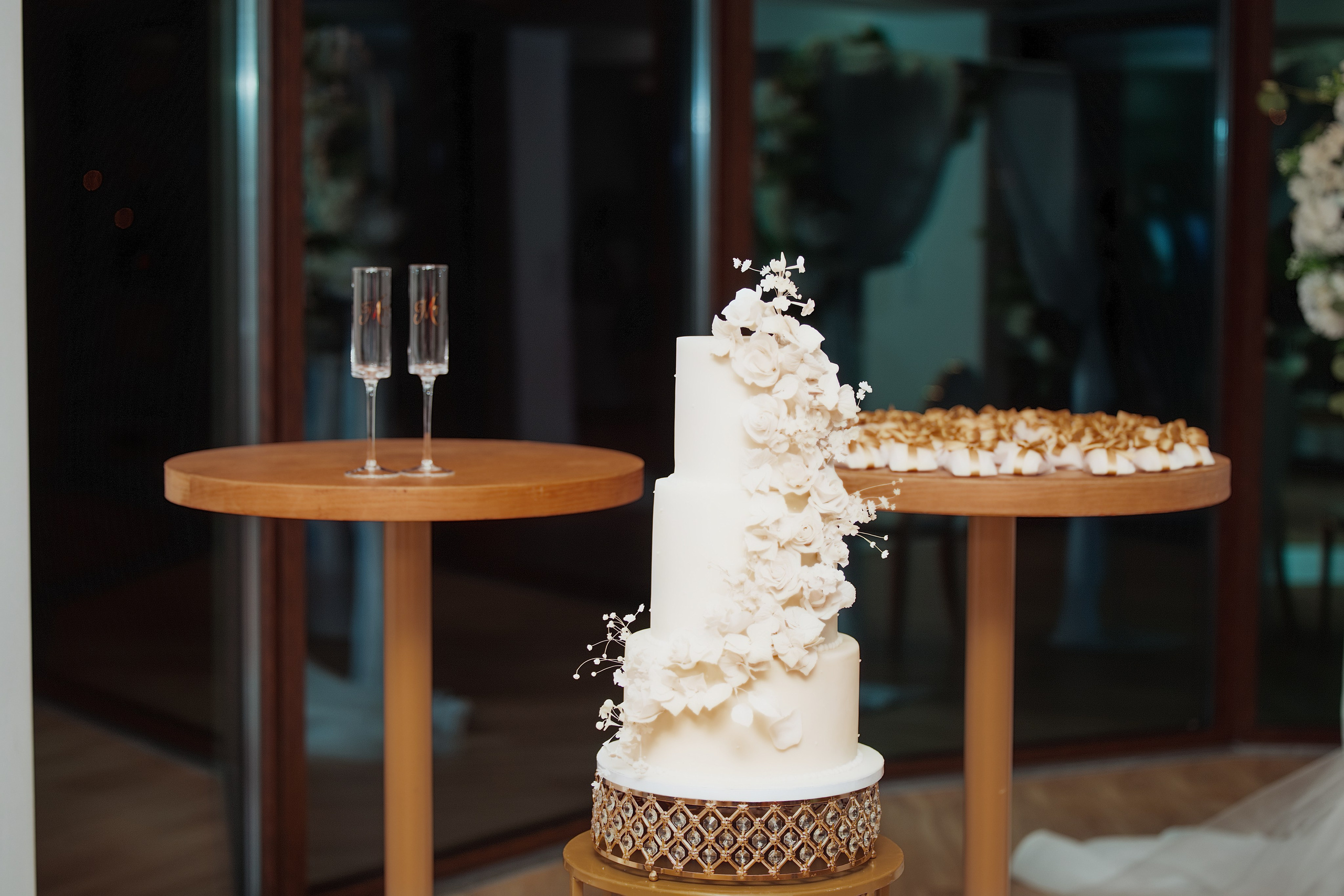 Nawik e Ethson. Fazemos o seu casamento ser lembrado por gerações