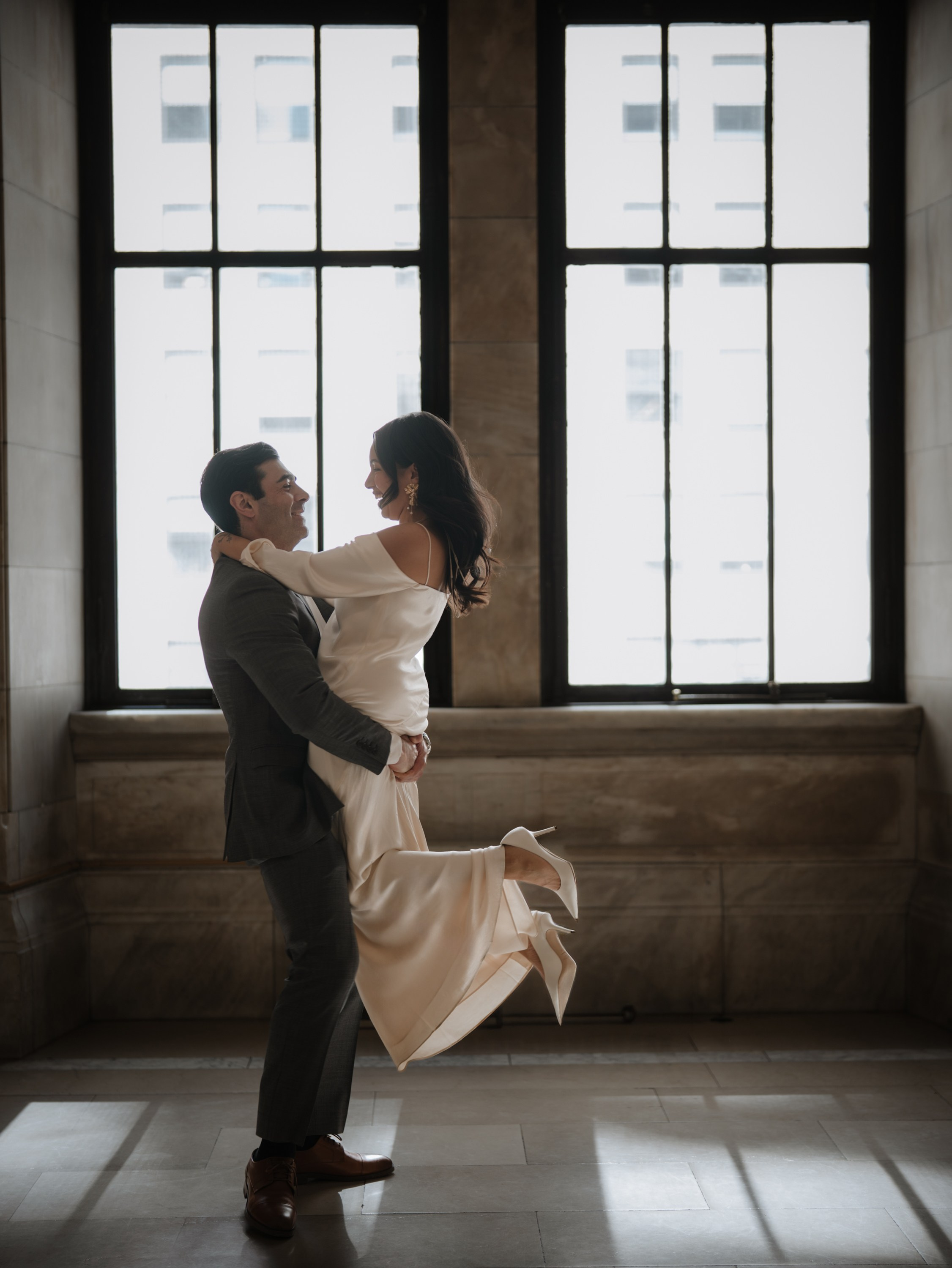 Engagement photo shoot in New York. Portrait and wedding photographer in New York