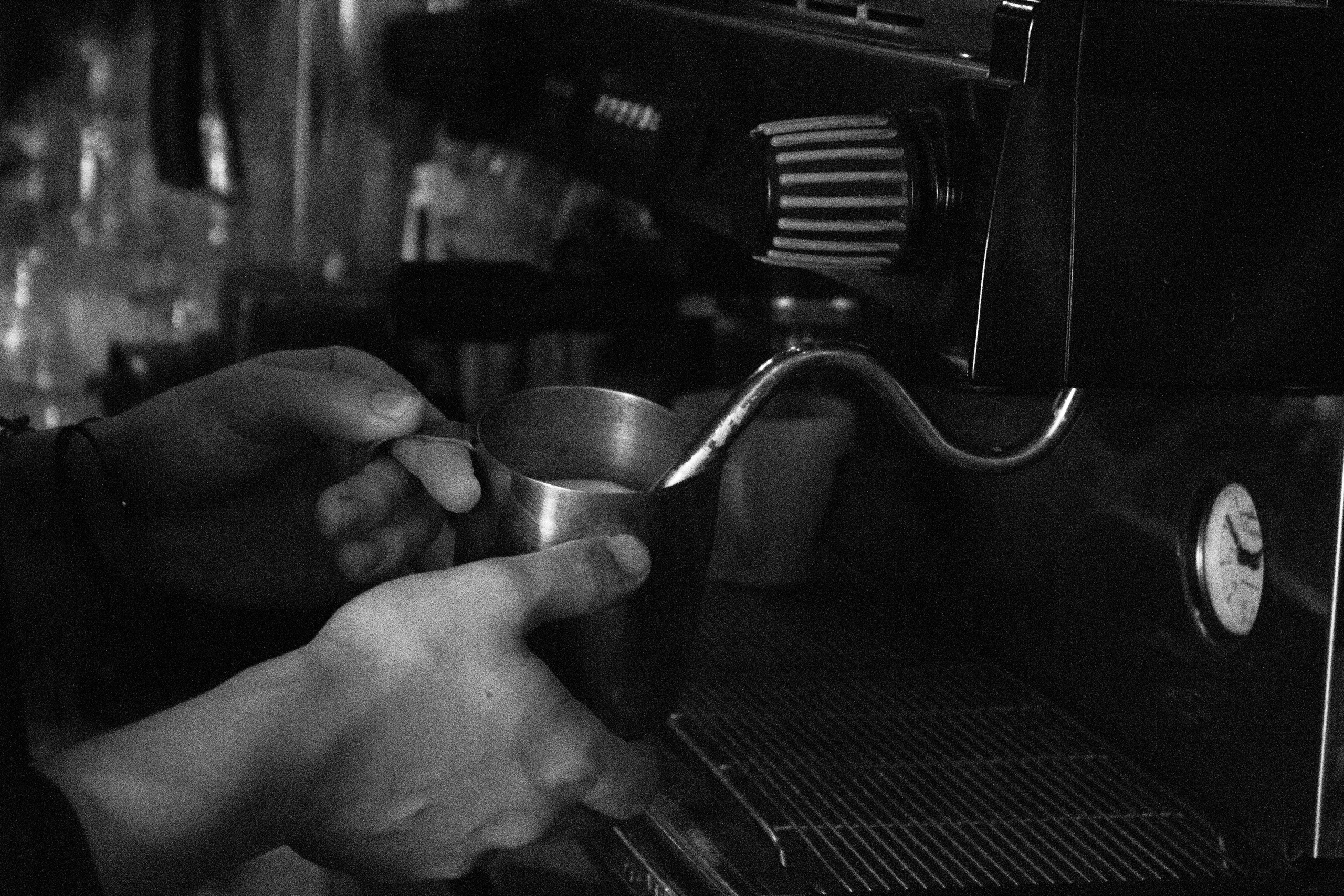 Bars, restaurants, cafés, interiors, teams, work processes, and services