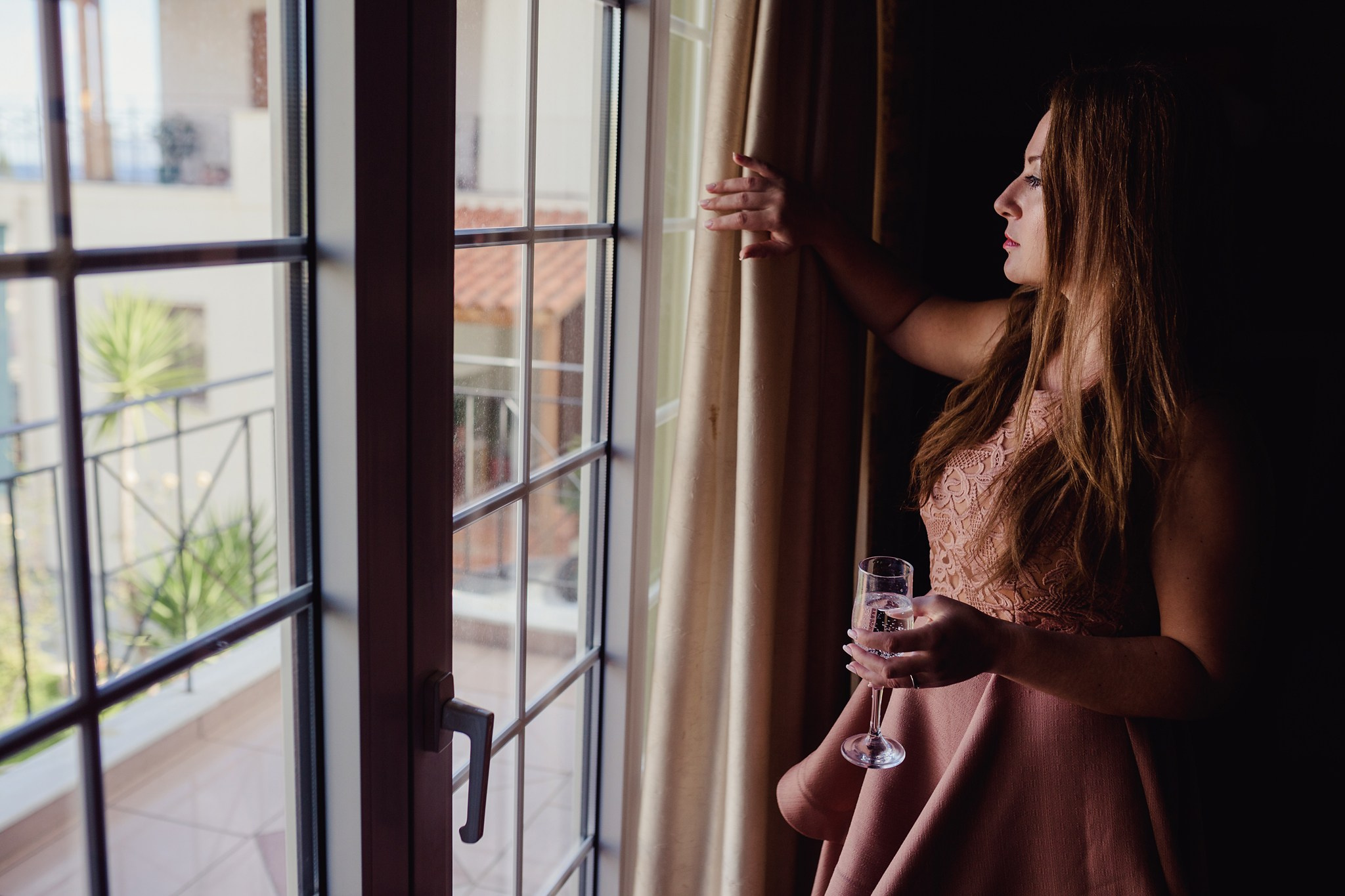 Ronalds & Svetlana, Crete. Denny Savon — Photographer in Santorini | Weddings, Love Stories & Flying Dress