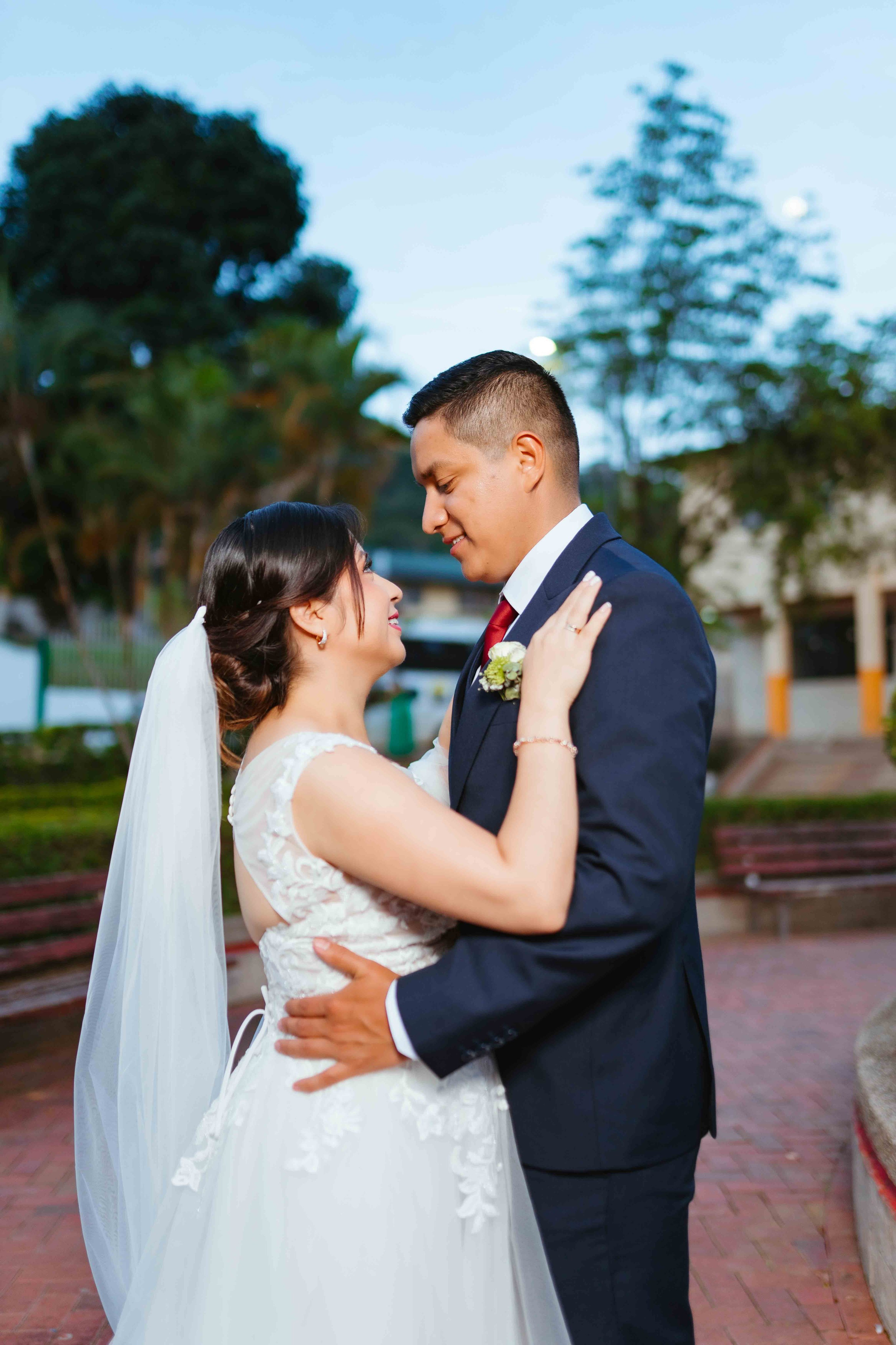 Jennifer y Vladimir. Fotógrafo de bodas en Loja Ecuador | Piero Alvarez PH