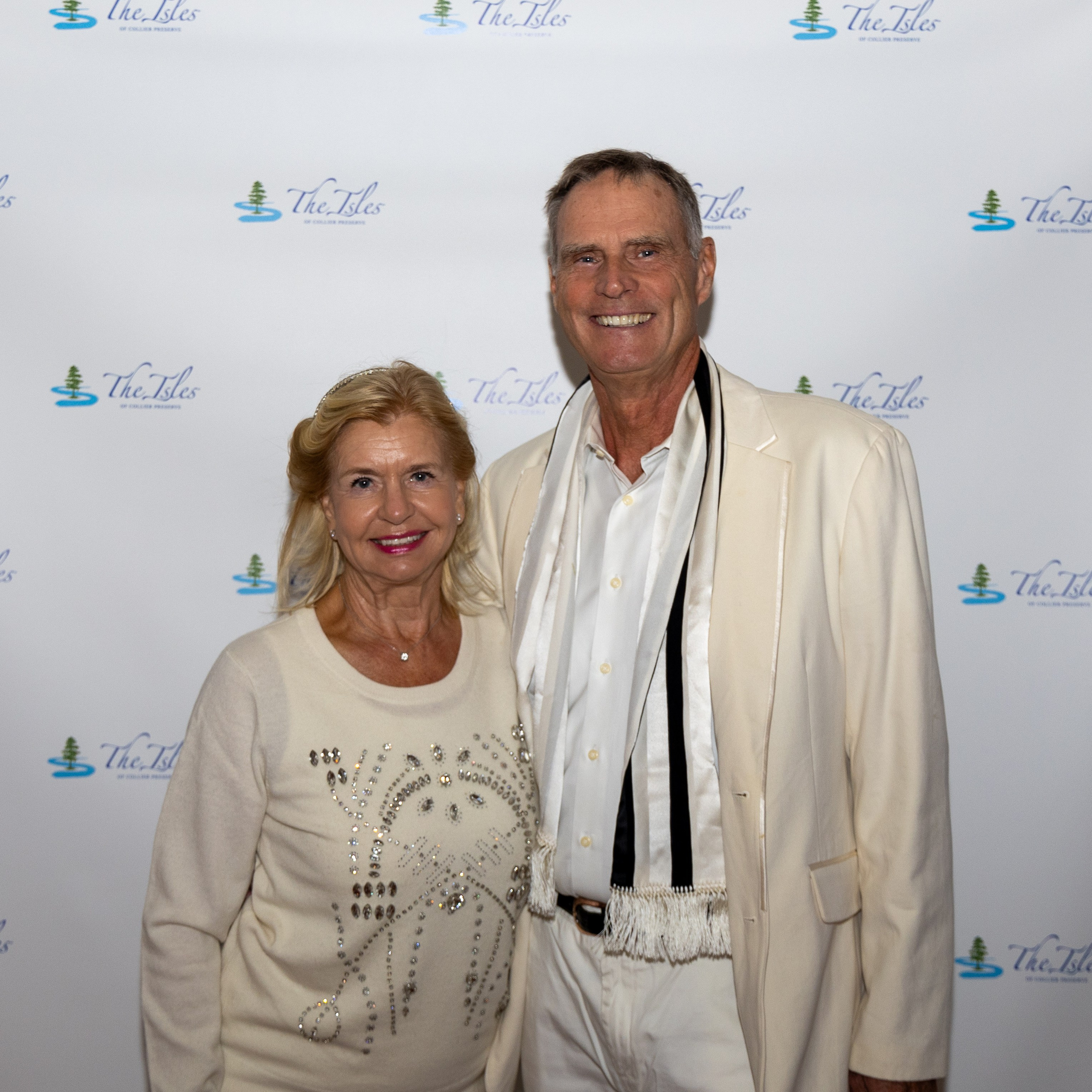 The Isles White Party. Out and About 239