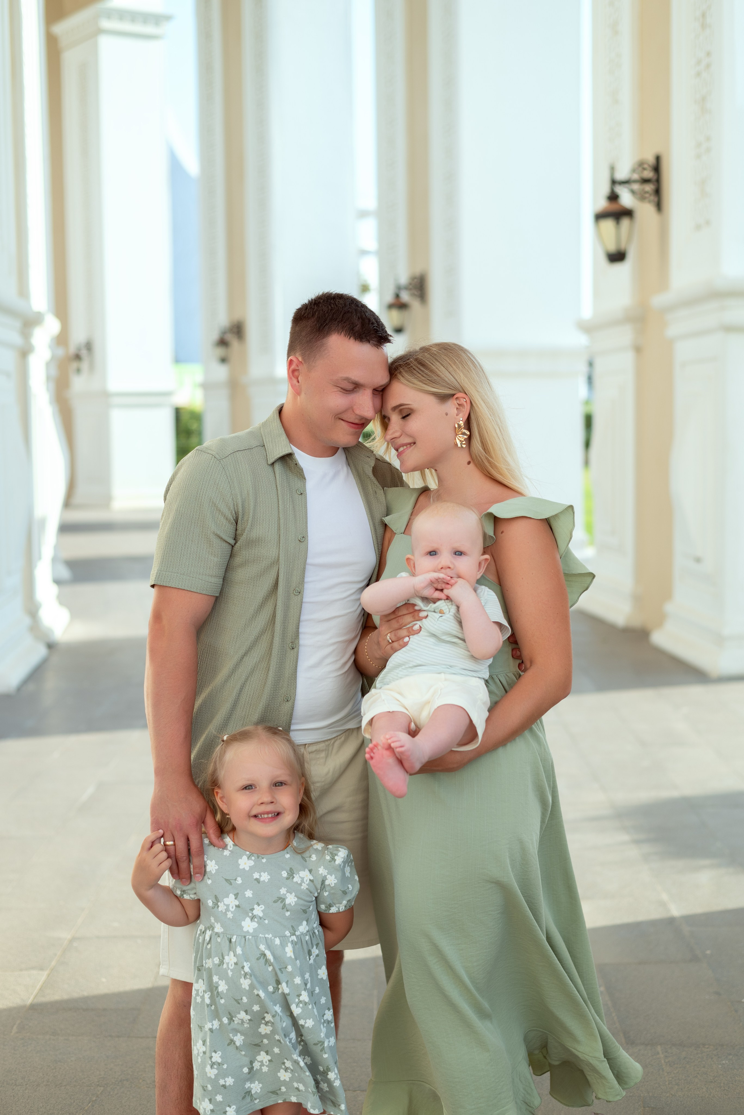 Съемка у сказочного замка в Белеке. Фотограф Анталия, Кемер, Белек, Сиде Дарья Кая