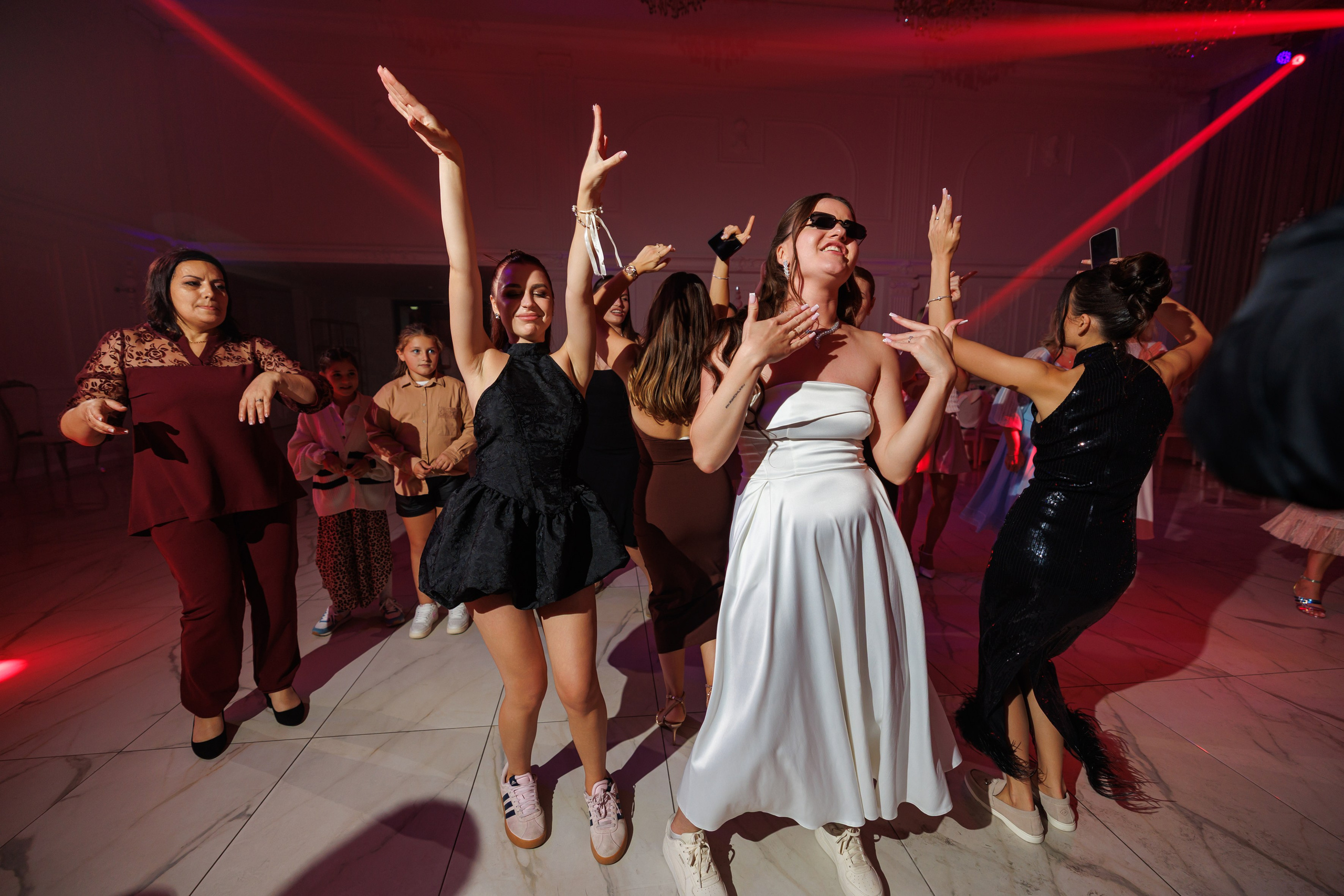 Fotograf nunta chisinau. Dinu Malancea. Dinumalancea.com — fotograf de nunta si familie. Moldova, Romania, UE