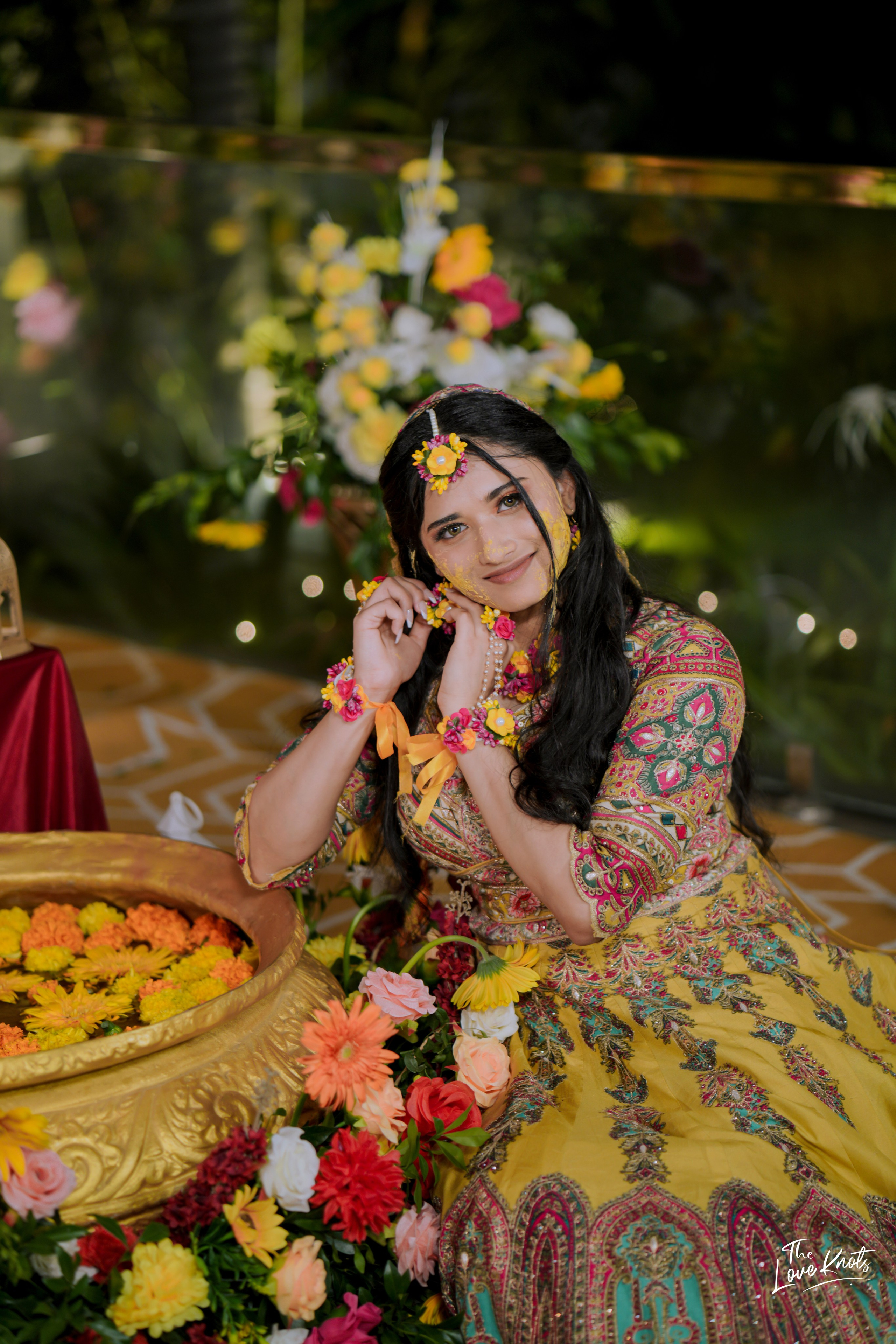 SHAHANA. Theloveknots