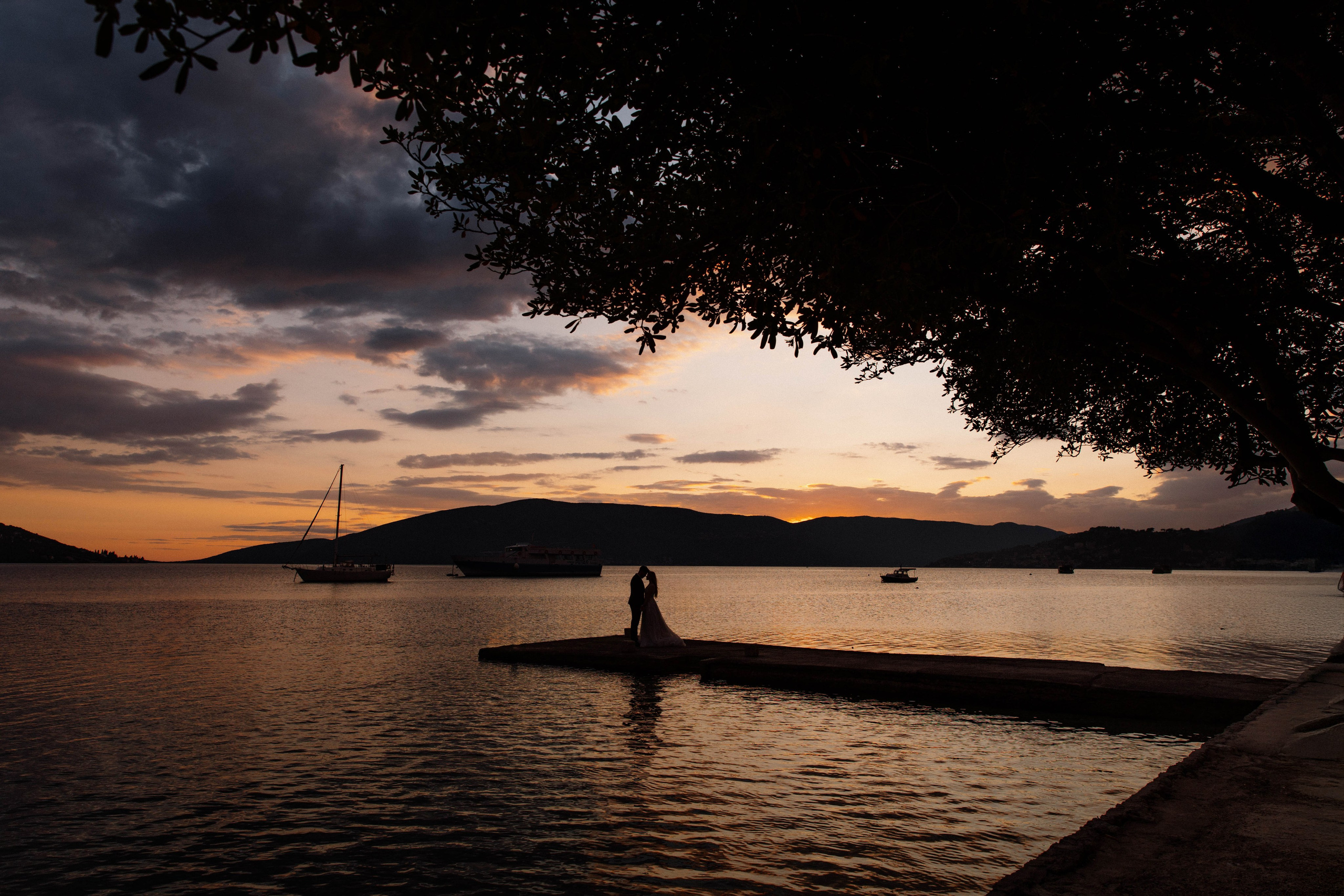 Family and Wedding Photographer