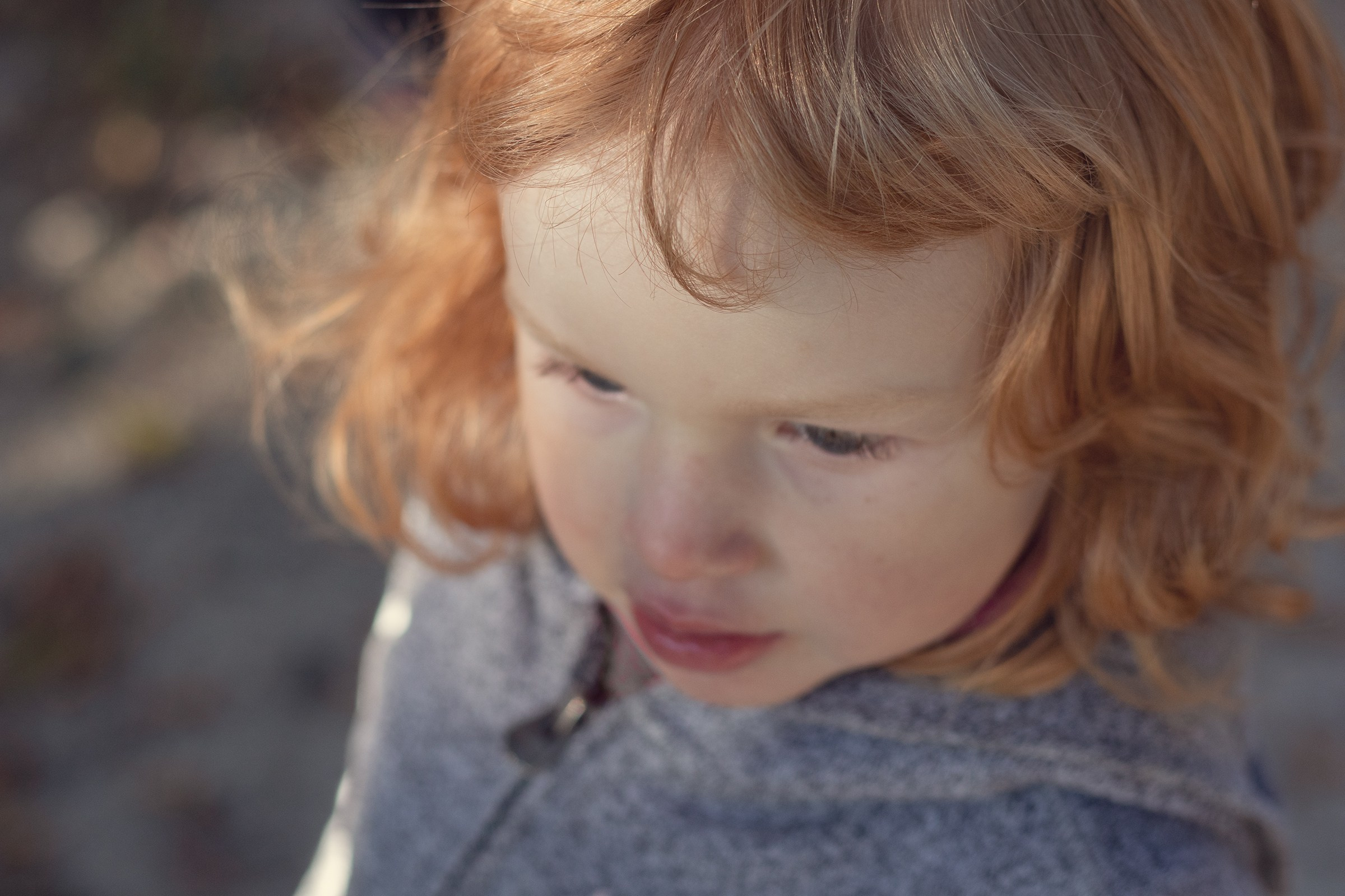 Outdoor photo session with kids. Pretty river, Ontario. Toronto Portrait Photographer Lena Lac