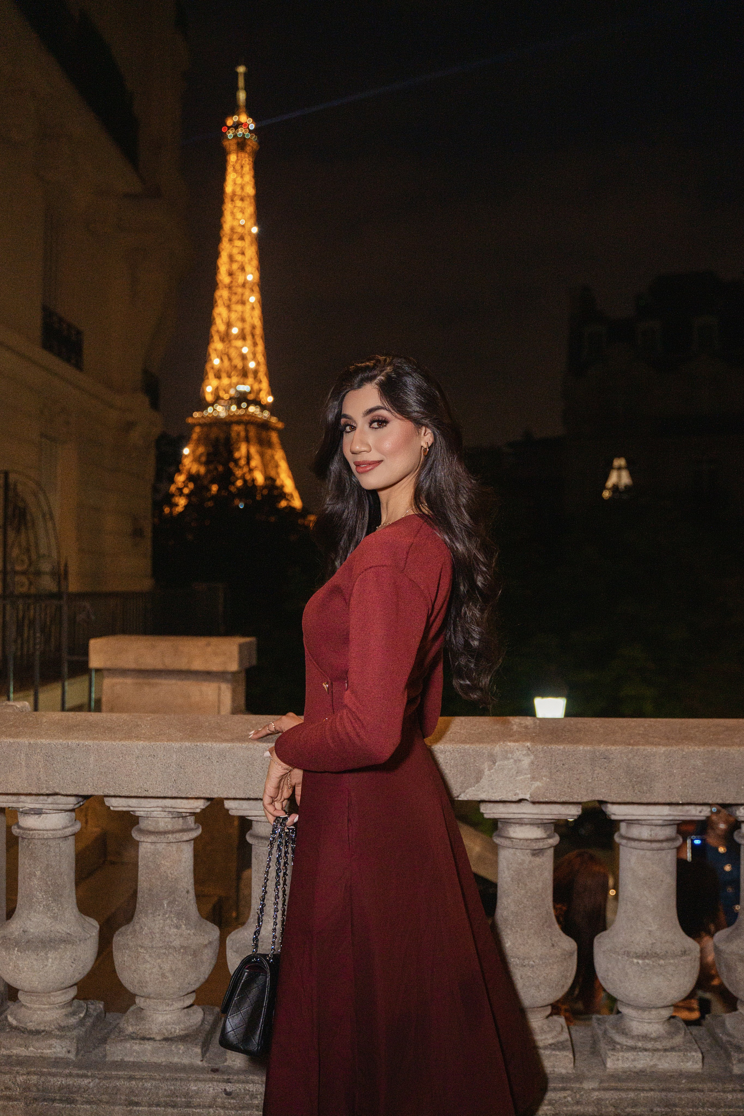 Naila (4 hours). Photographer in Paris|Solo and groups, portraits & content, couples photo-shoot in Paris at the best locations
