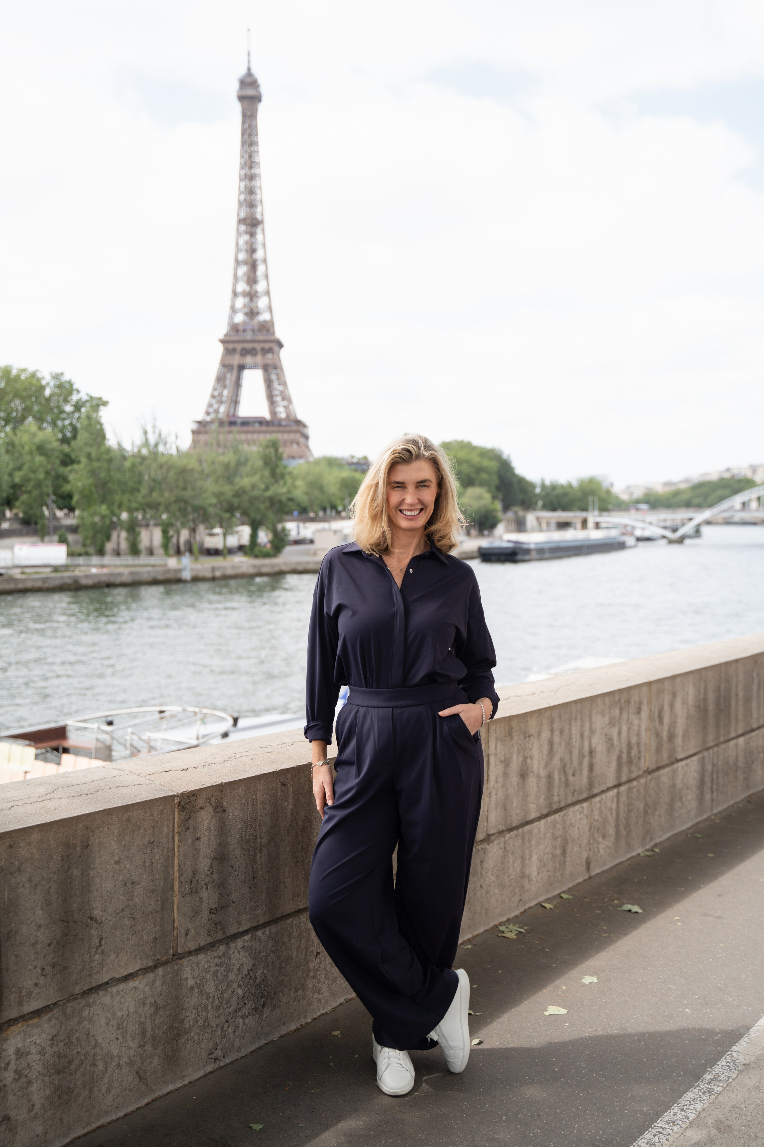 Content Nadia (2.5 hours). Photographer in Paris|Solo and groups, portraits & content, couples photo-shoot in Paris at the best locations