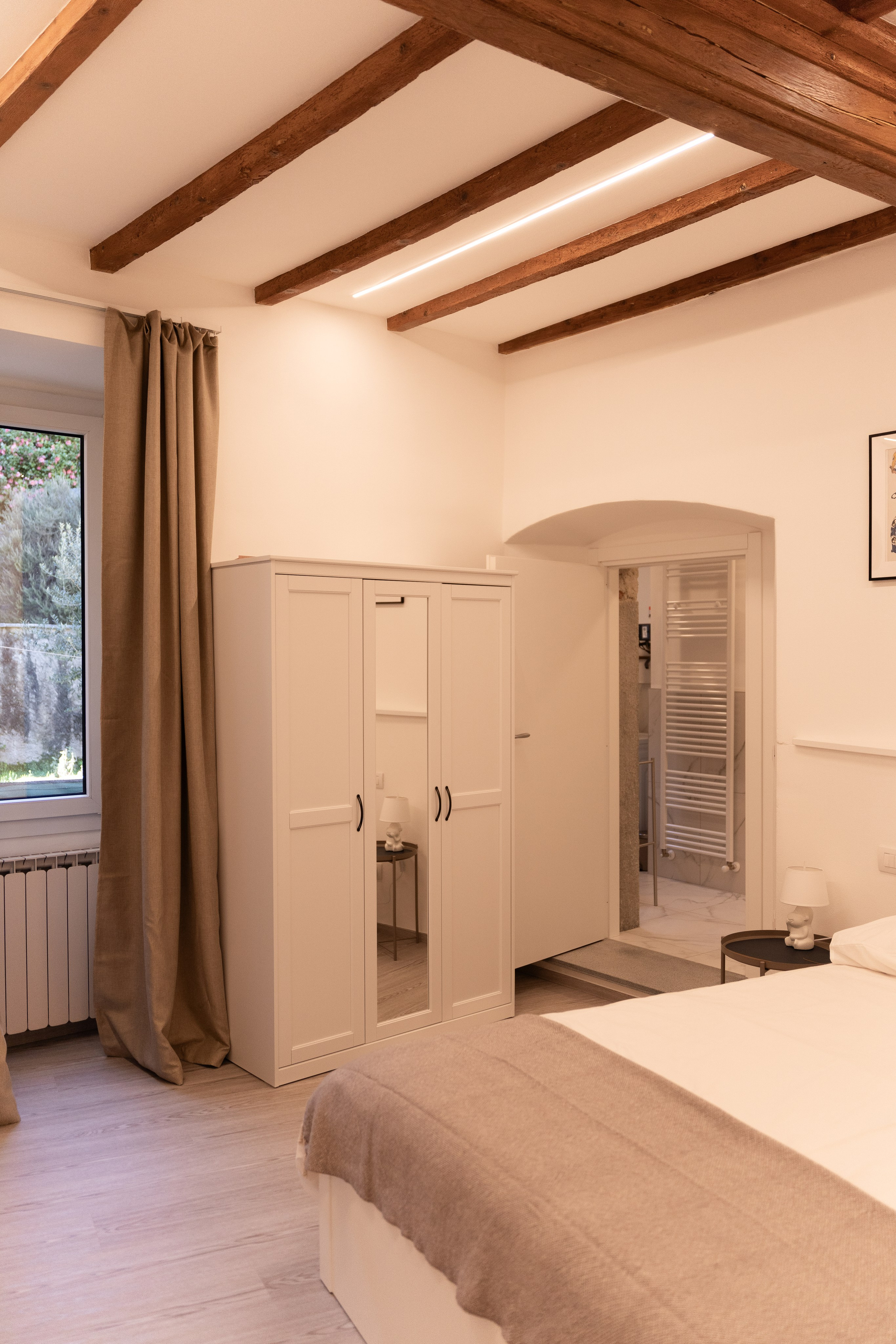 Lake Maggiore apartment. PHOTOGRAPHER IN ITALY