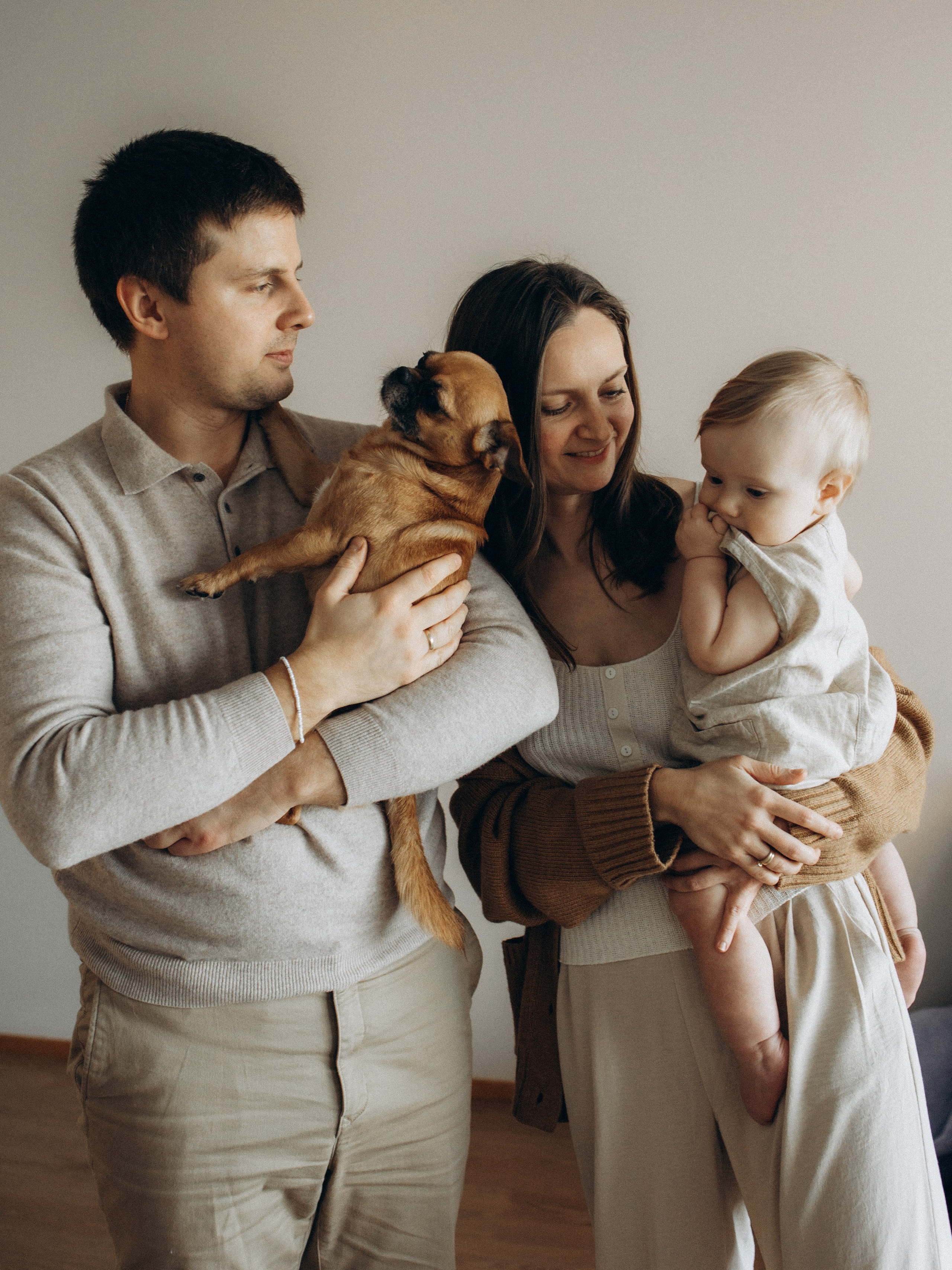 Victoria’s family. Kristina, portrait and family photographer in Helsinki