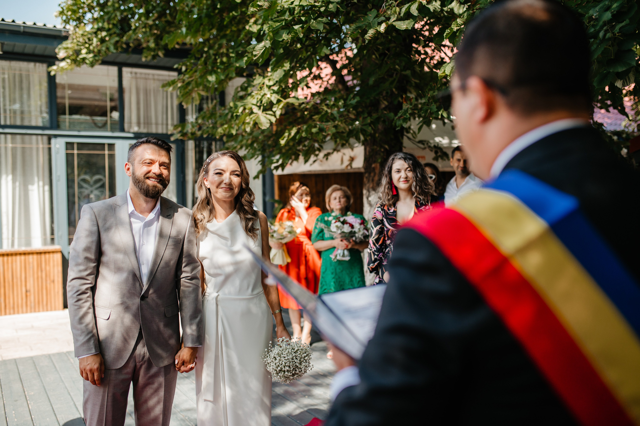 Cununie civila in aer liber si sedinta foto de cuplu. Proud Vision Weddings | Wedding Photography & Film — Servicii profesionale Foto Video Nunta Iasi