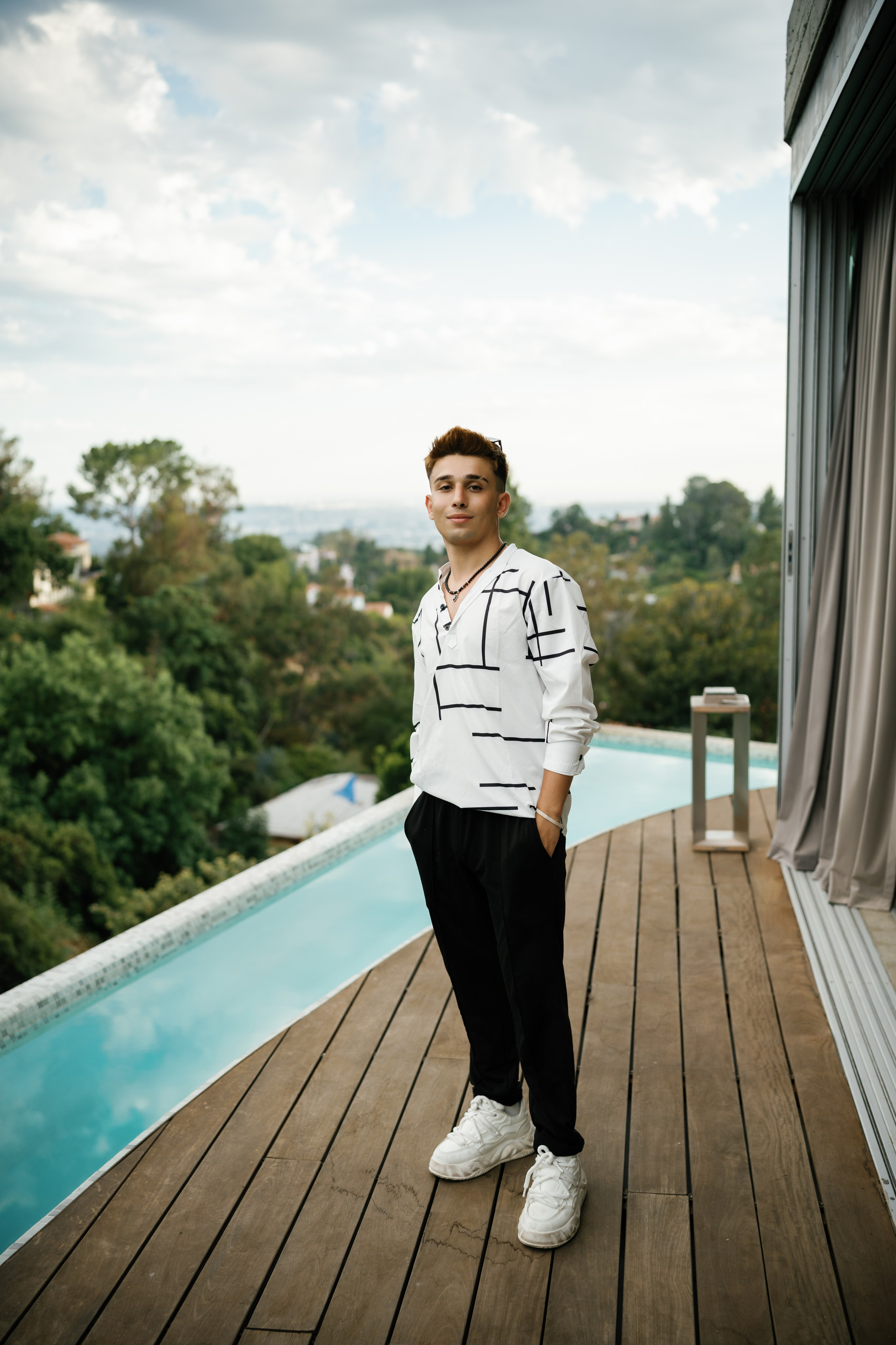 Wedding at the Hollywood Sign Venue, Los Angeles, California. Wedding Photography & Videography Team in California, Los Angeles, San Francisco, San Diego and Travel