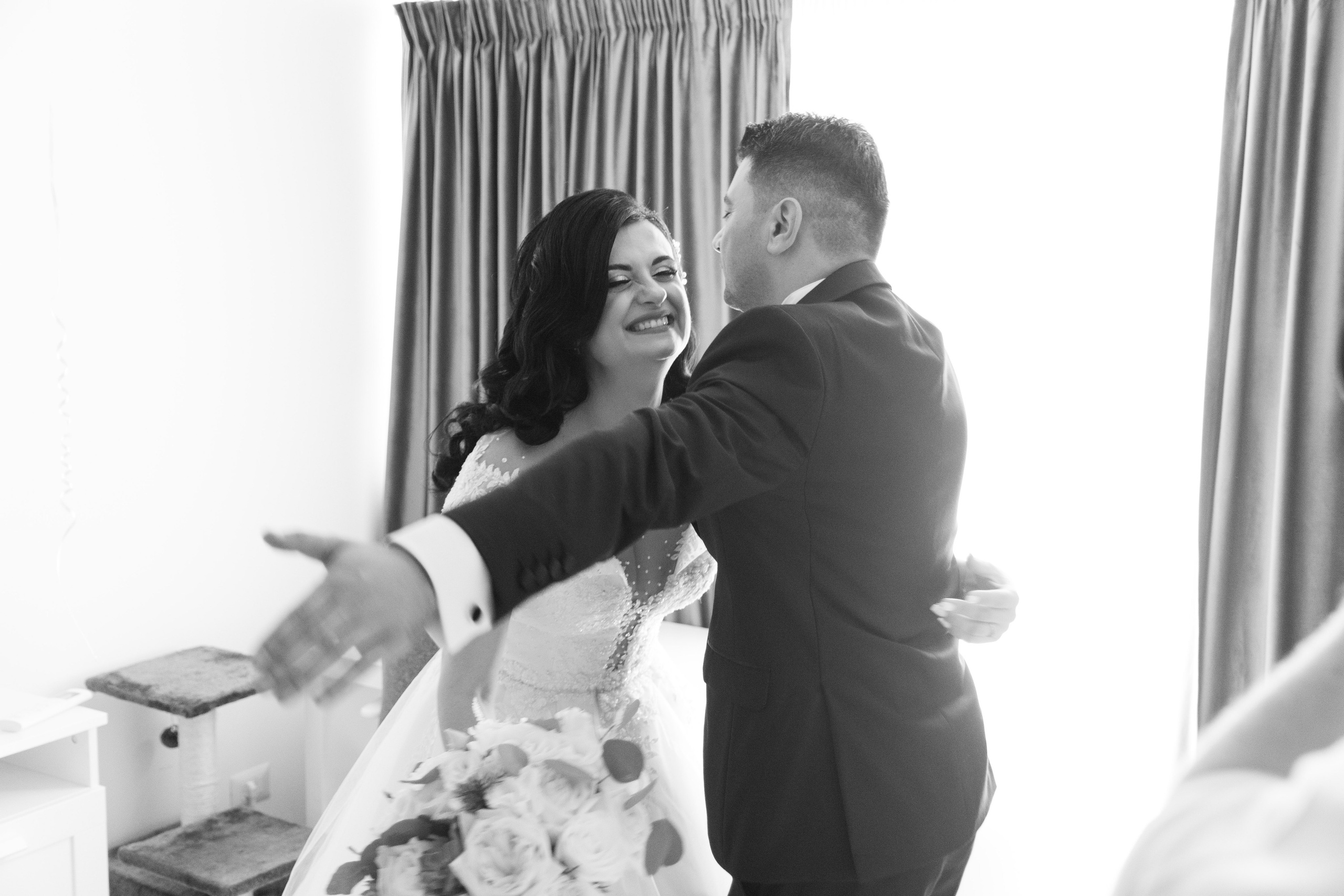 Povestea din spatele fotografiei perfecte: Un ghid pentru mirese. Wedding photographer from Bucharest Eugen Elisei