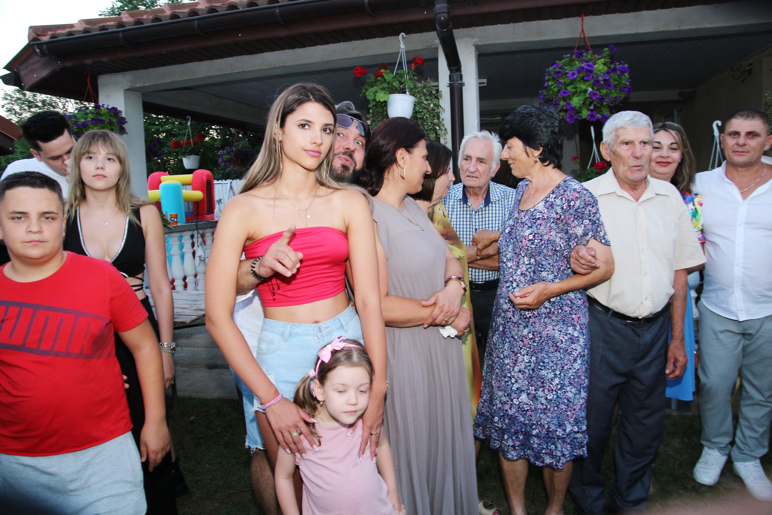 BYZO MEDIA. PETRU BYZO - family and children photographer in ROMANIA