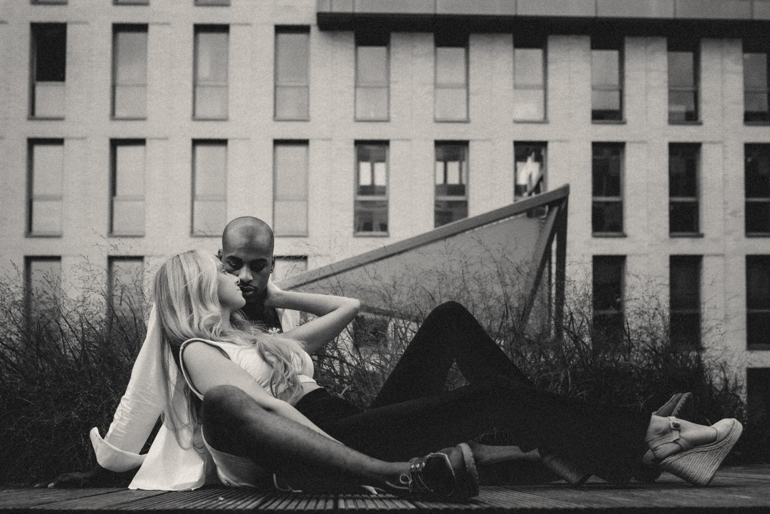 Lovestory in Münster. Schwarz-weiß Fotografie in Münster. Fotografin Viktoria Roschen