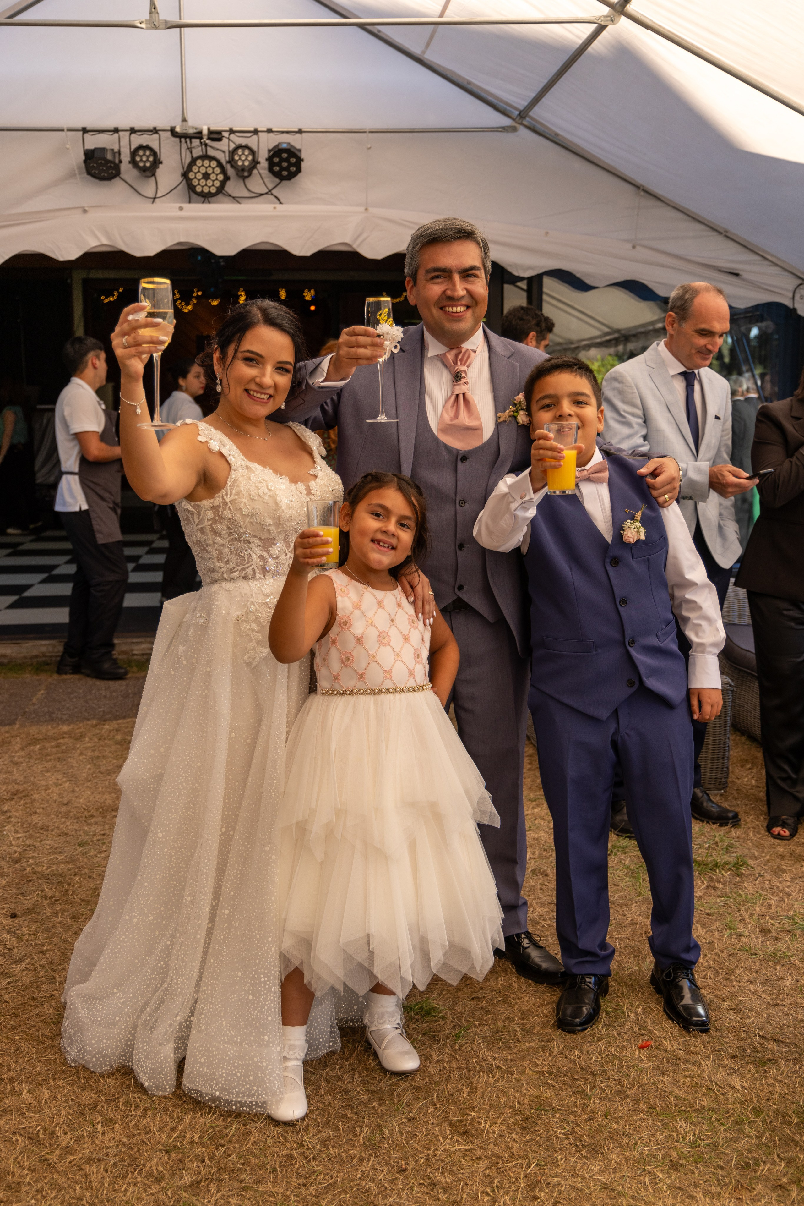 Katherin y Daniel. Dinka & Emilio - El arte de preservar lo que no se repite