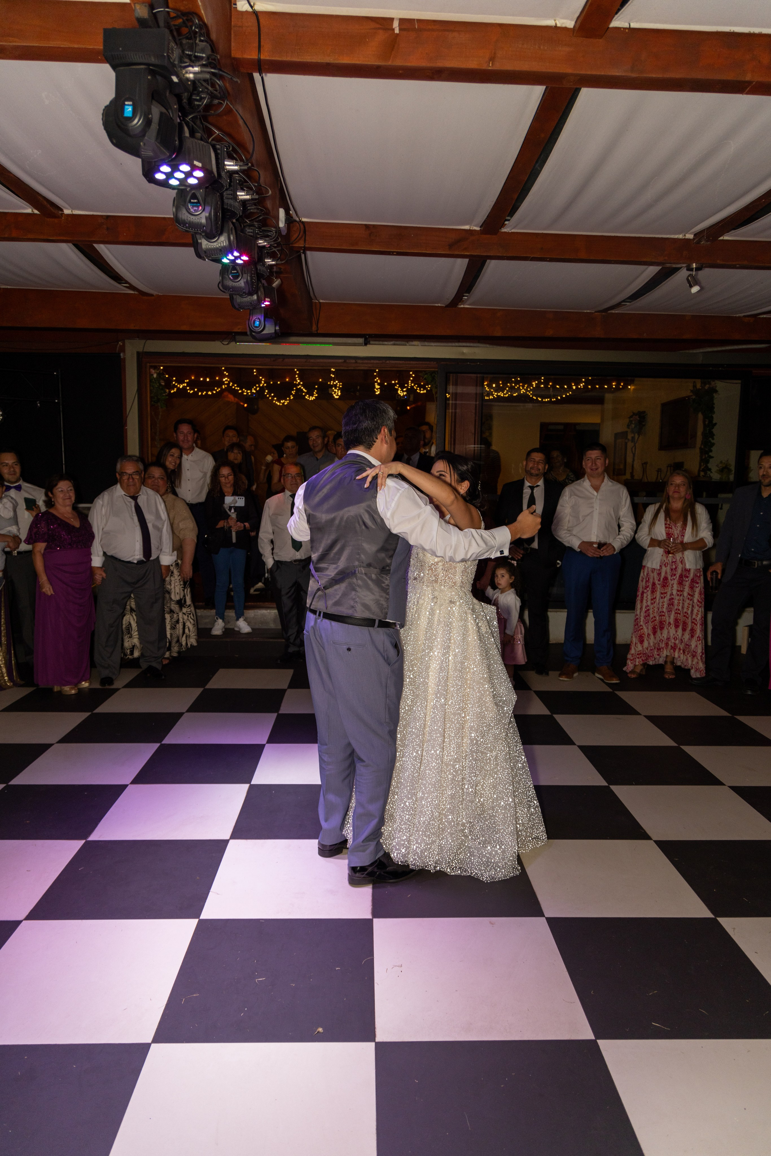 Katherin y Daniel. Dinka & Emilio - El arte de preservar lo que no se repite