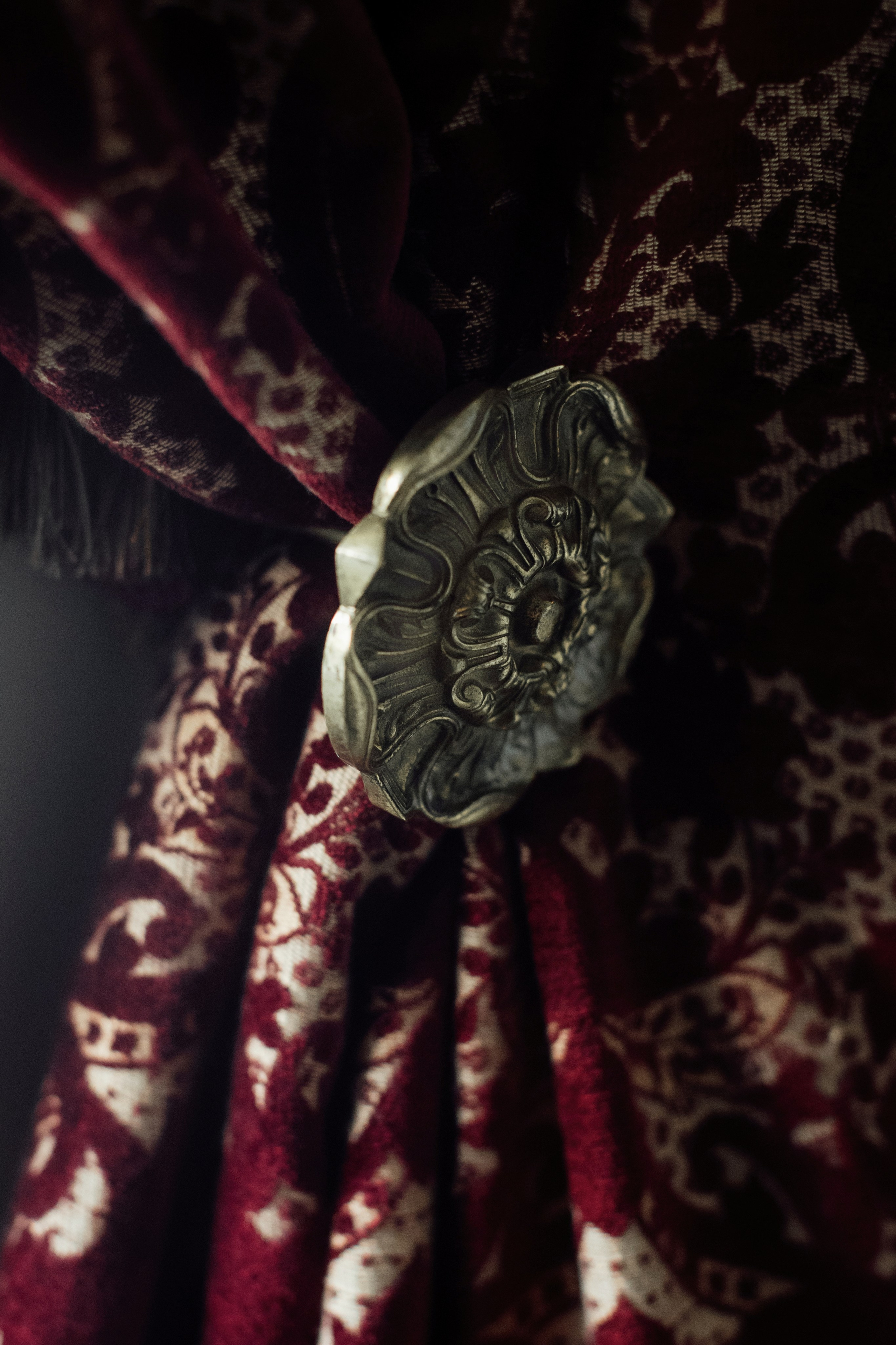 Sara & Angus — Old Marylebone Town Hall, London. Timeless Wedding & Event Photography from London to the world