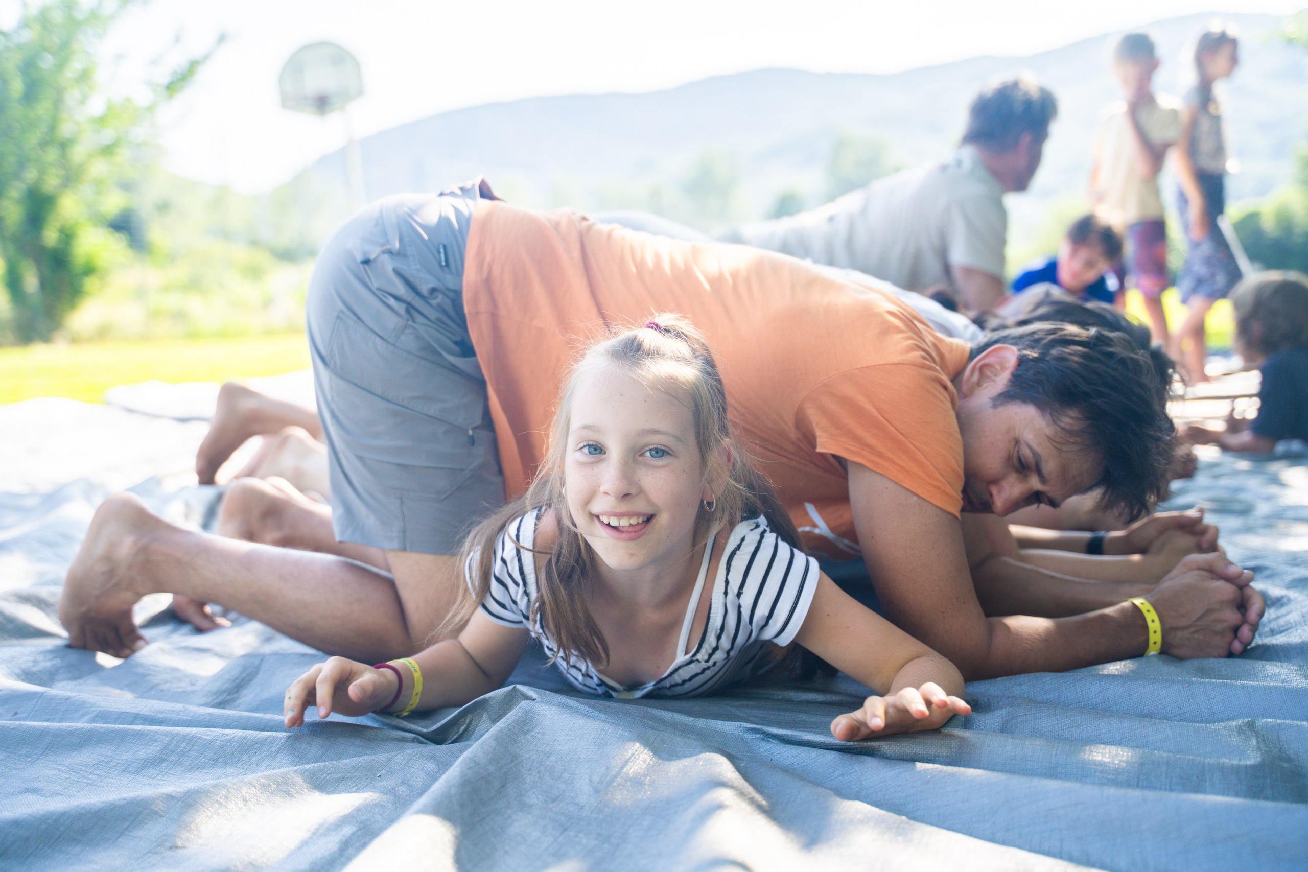 Детская игровая контактная импровизация. Семейные лагеря в Европе с Ниной Янечковой и Ириной Зиновьевой