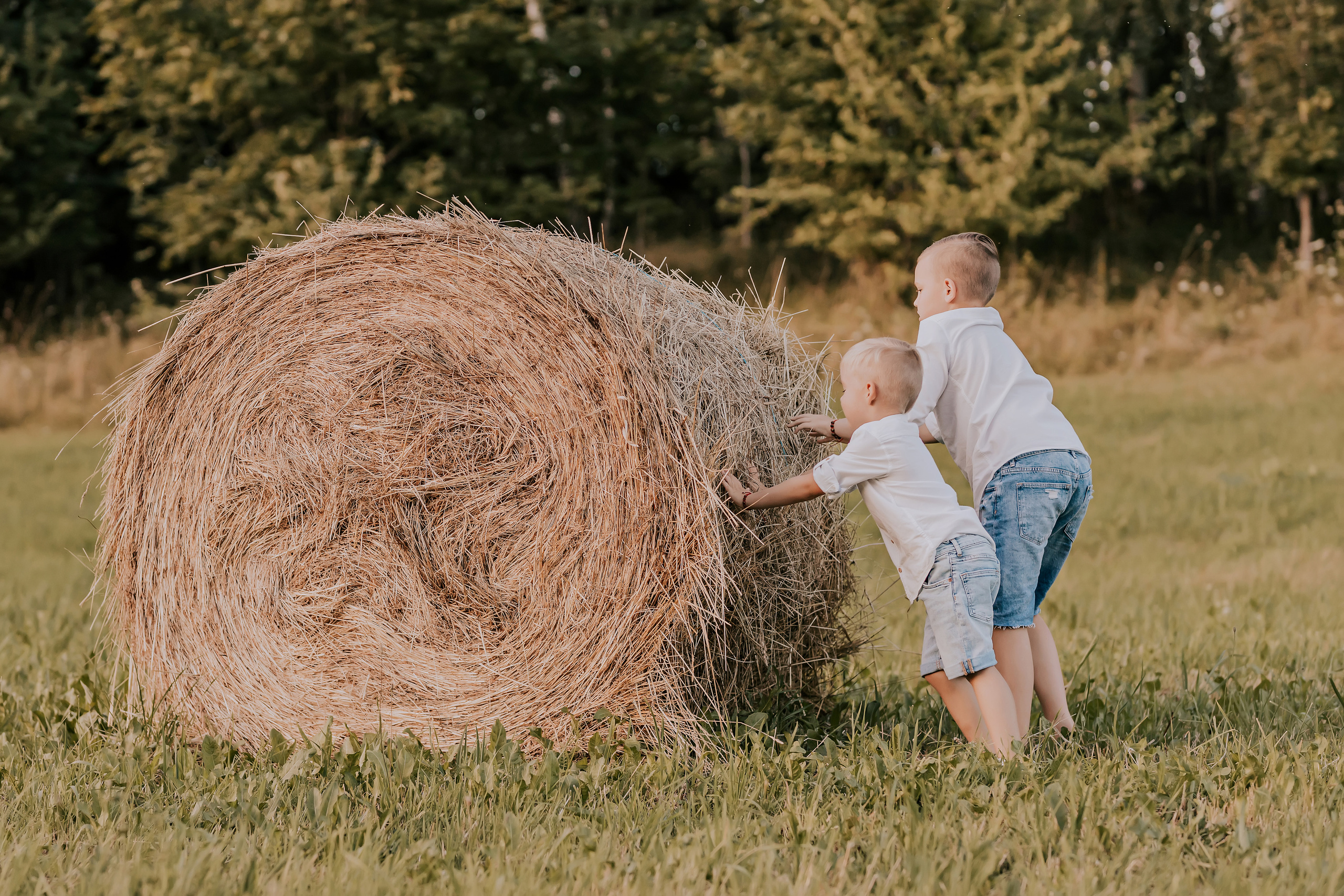 Uļjana, Matvejs un Kirils. FOTOGRĀFS| LATVIJA |DAUGAVPILS|