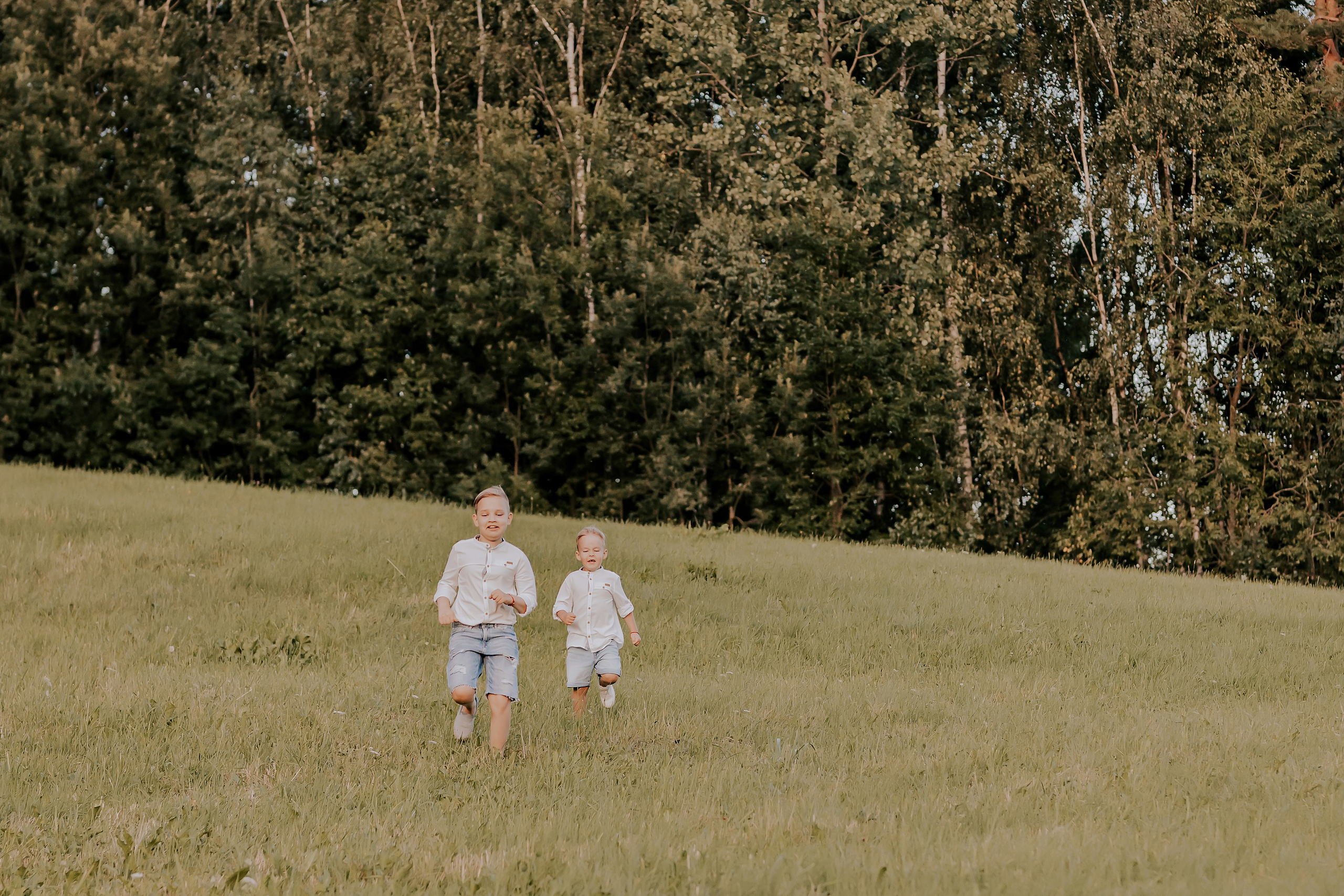 Uļjana, Matvejs un Kirils. FOTOGRĀFS| LATVIJA |DAUGAVPILS|