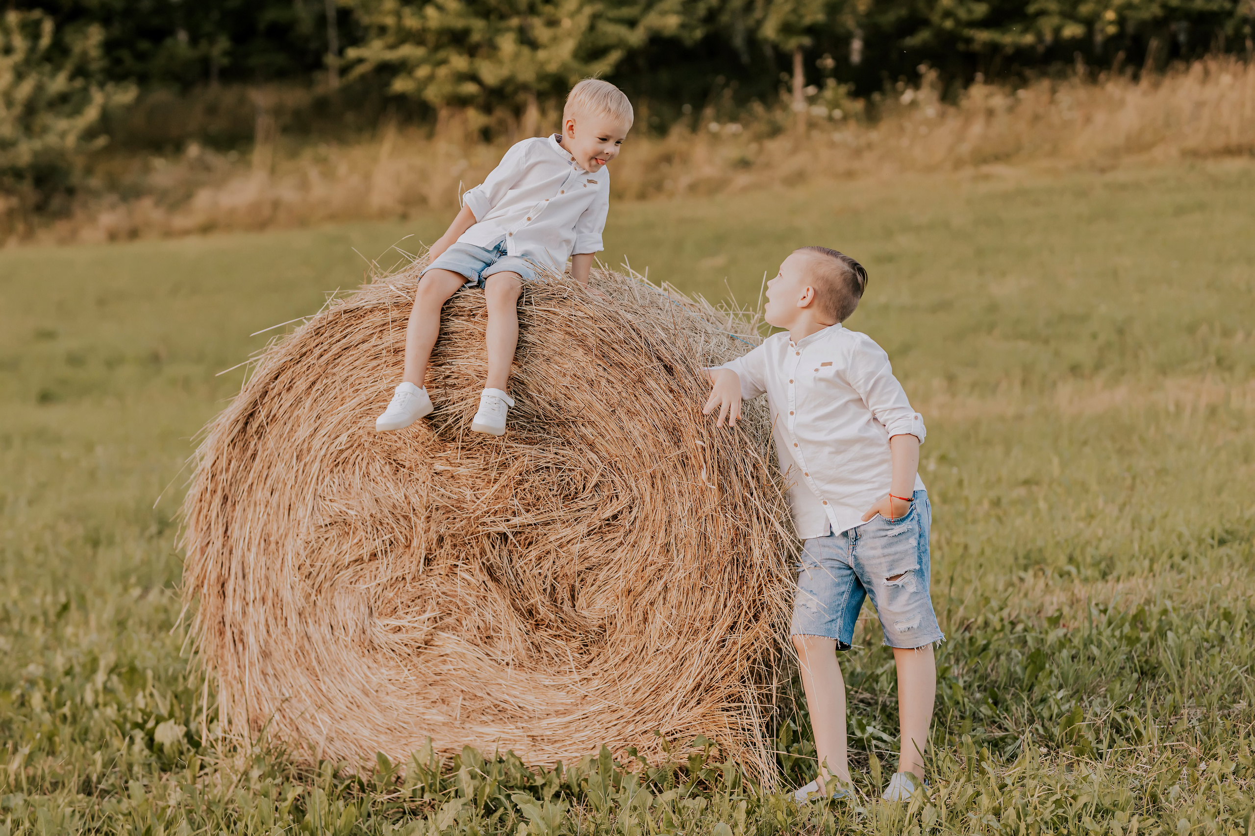 Uļjana, Matvejs un Kirils. FOTOGRĀFS| LATVIJA |DAUGAVPILS|