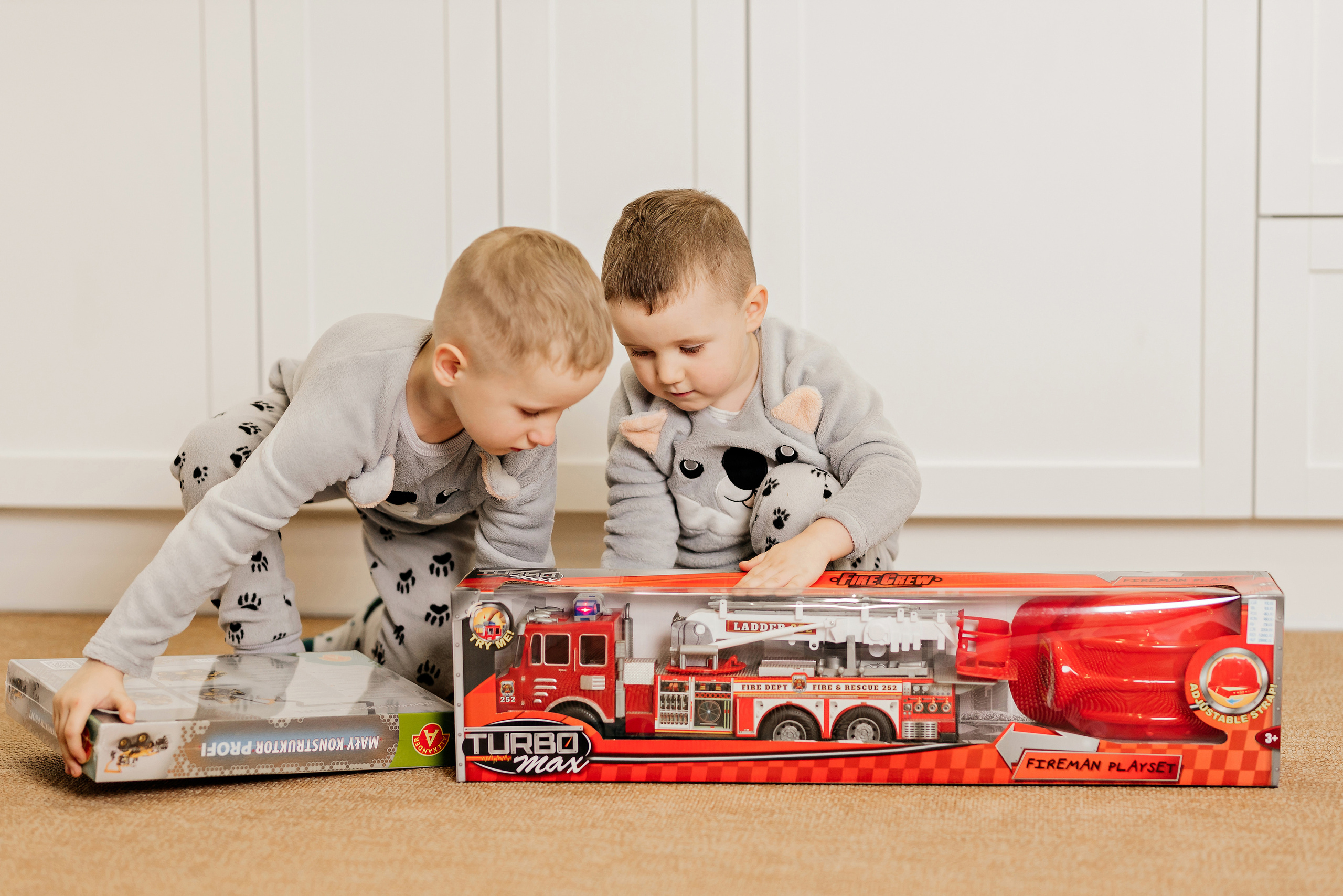 Dāvanu laiks. FOTOGRĀFS| LATVIJA |DAUGAVPILS|