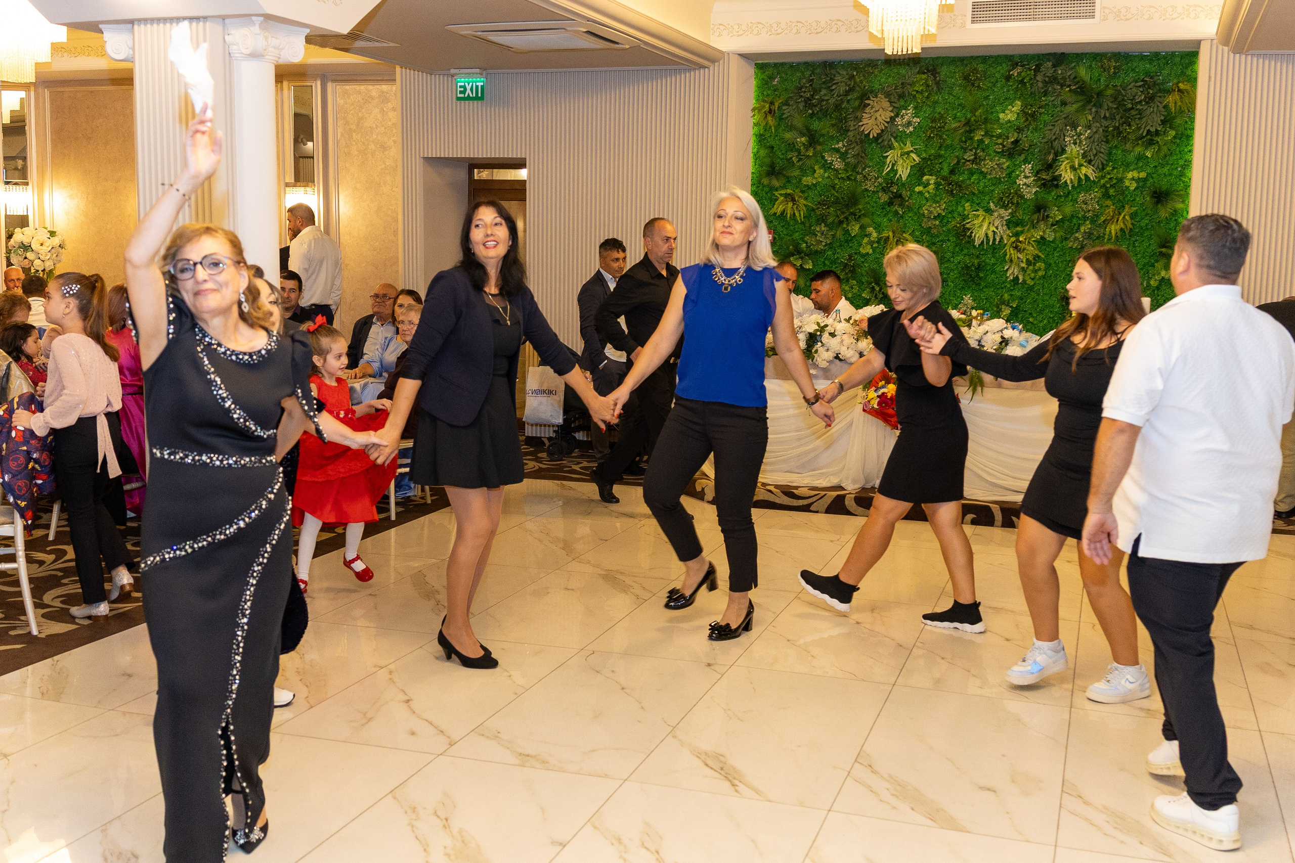 Andrei Sebastian. Moments By Gub