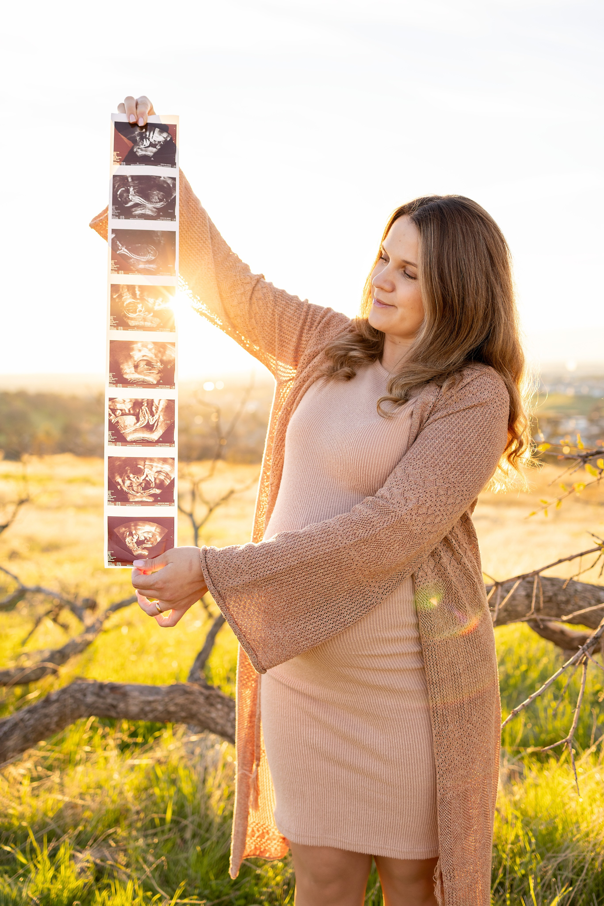 Maternity. Newborn photographer Sacramento
