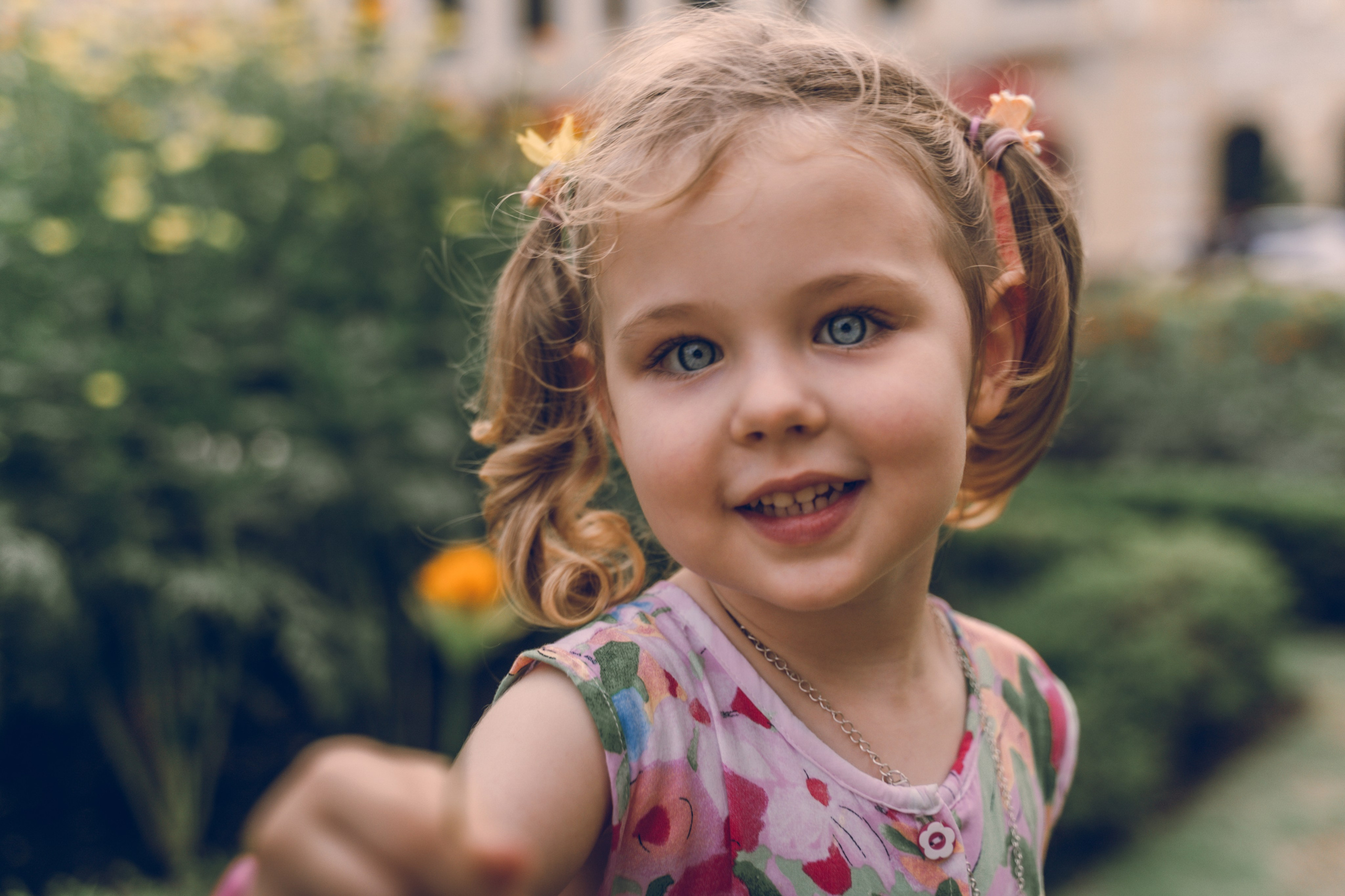 Photography Portfolio | Family, Couple & Portraits in Hoi An. Photographer in Hoi An — Veronika Guzenko. Natural photoshoots for couples, families and solo travelers. Book your shoot today