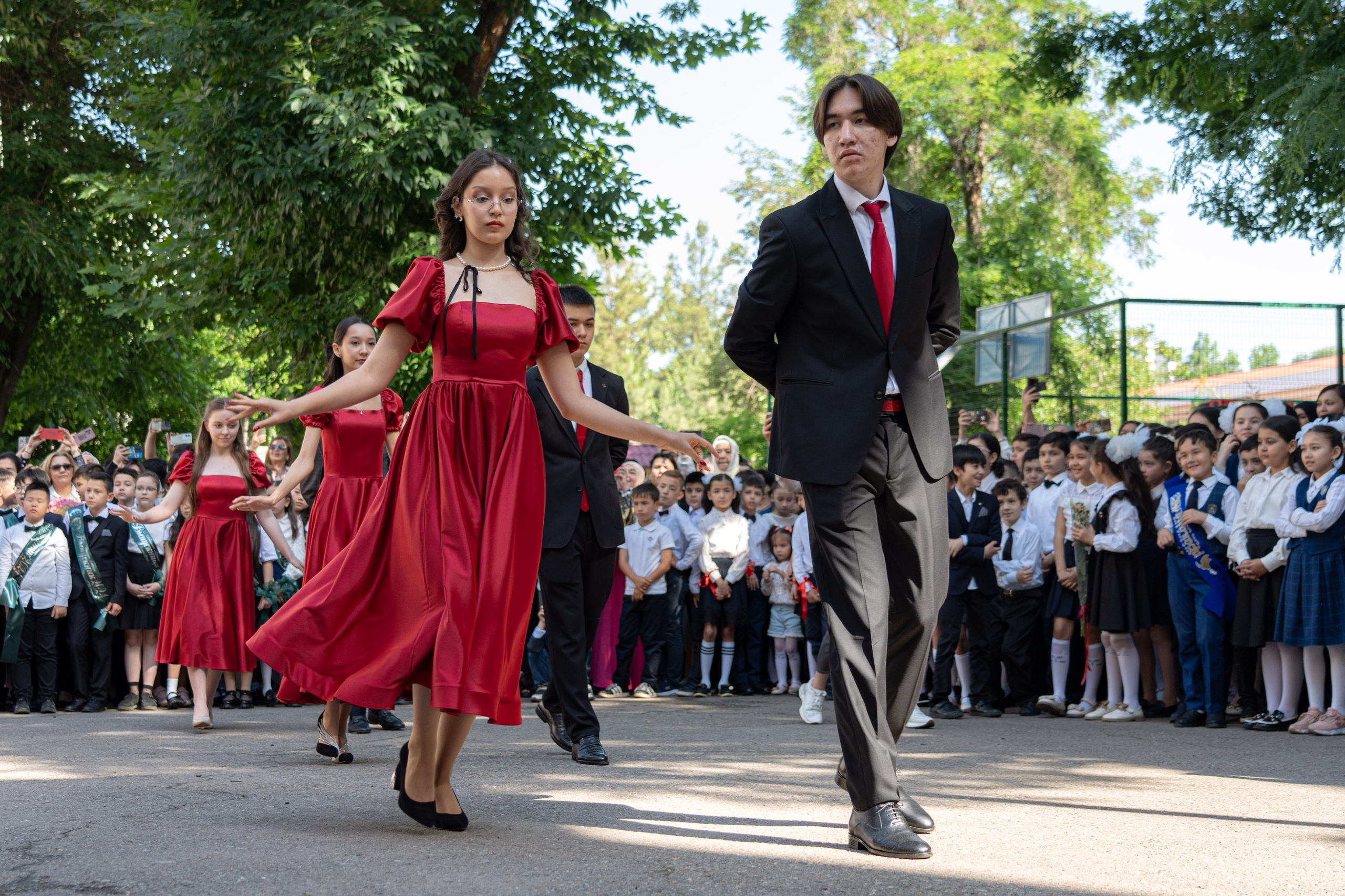 «Последний звонок» в школах Ташкента. Георгий Намазов | Фотограф в Ташкенте