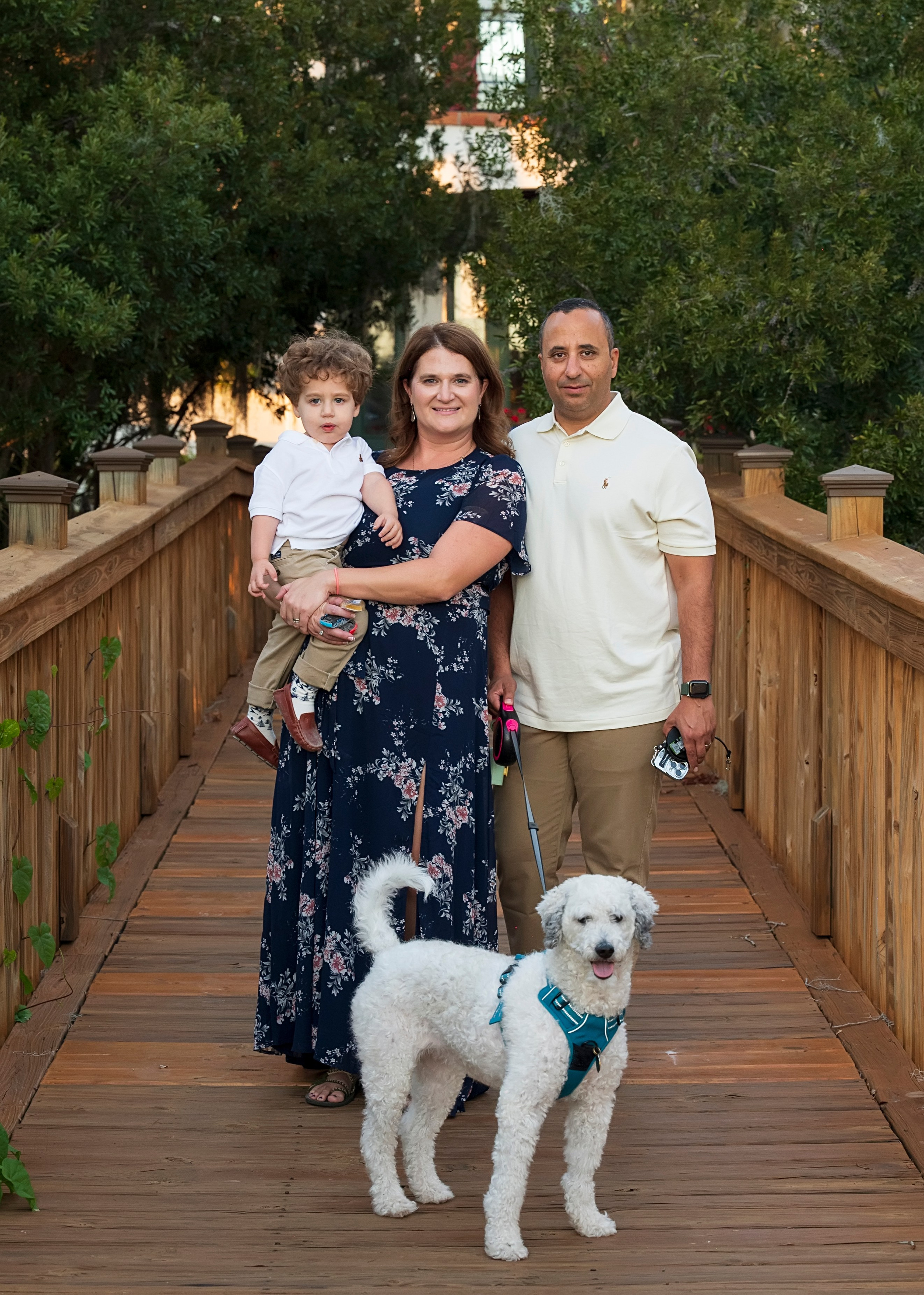 Family session outside. Portrait, kids and family photographer in Wesley Chapel Alina Alice Osipova