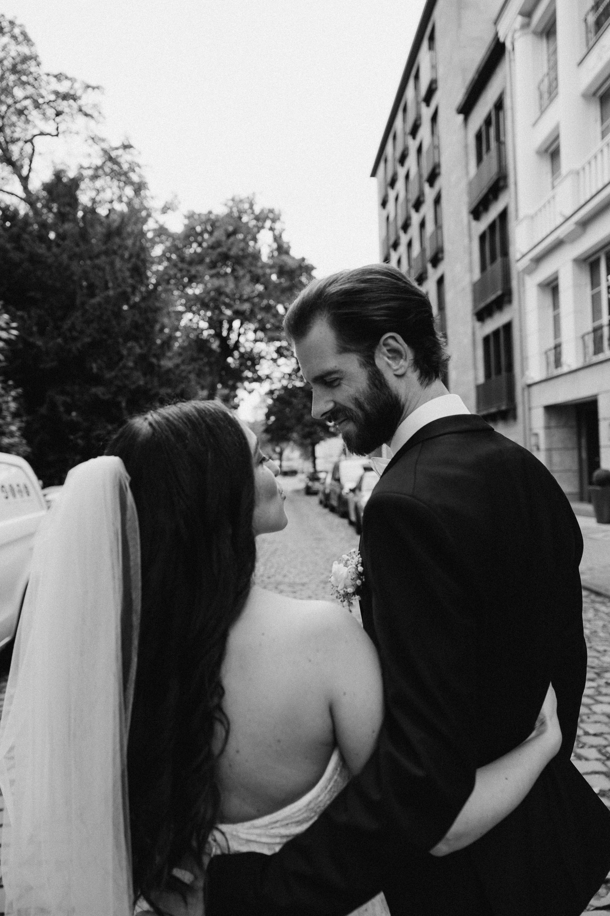 Buket & Sebastian (Düsseldorf). Familien & Hochzeitfotografin Nadja Holzmann