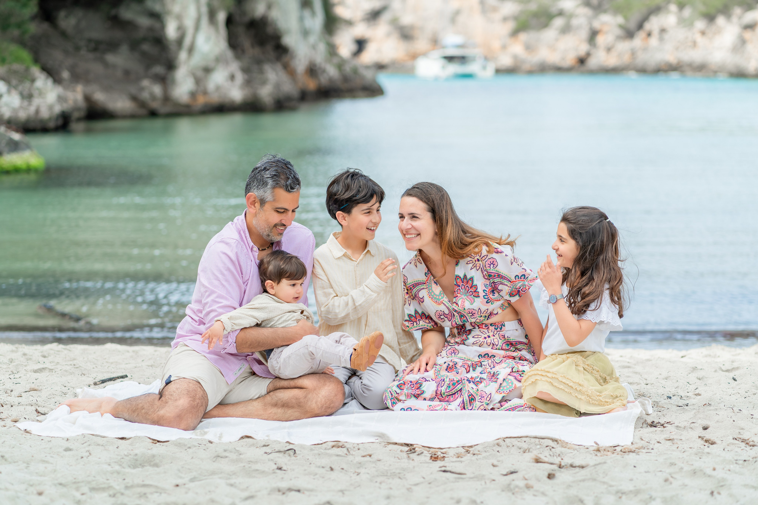 Familienshooting in Cala Pi. Deine Fotografin auf Mallorca für Familien und Business