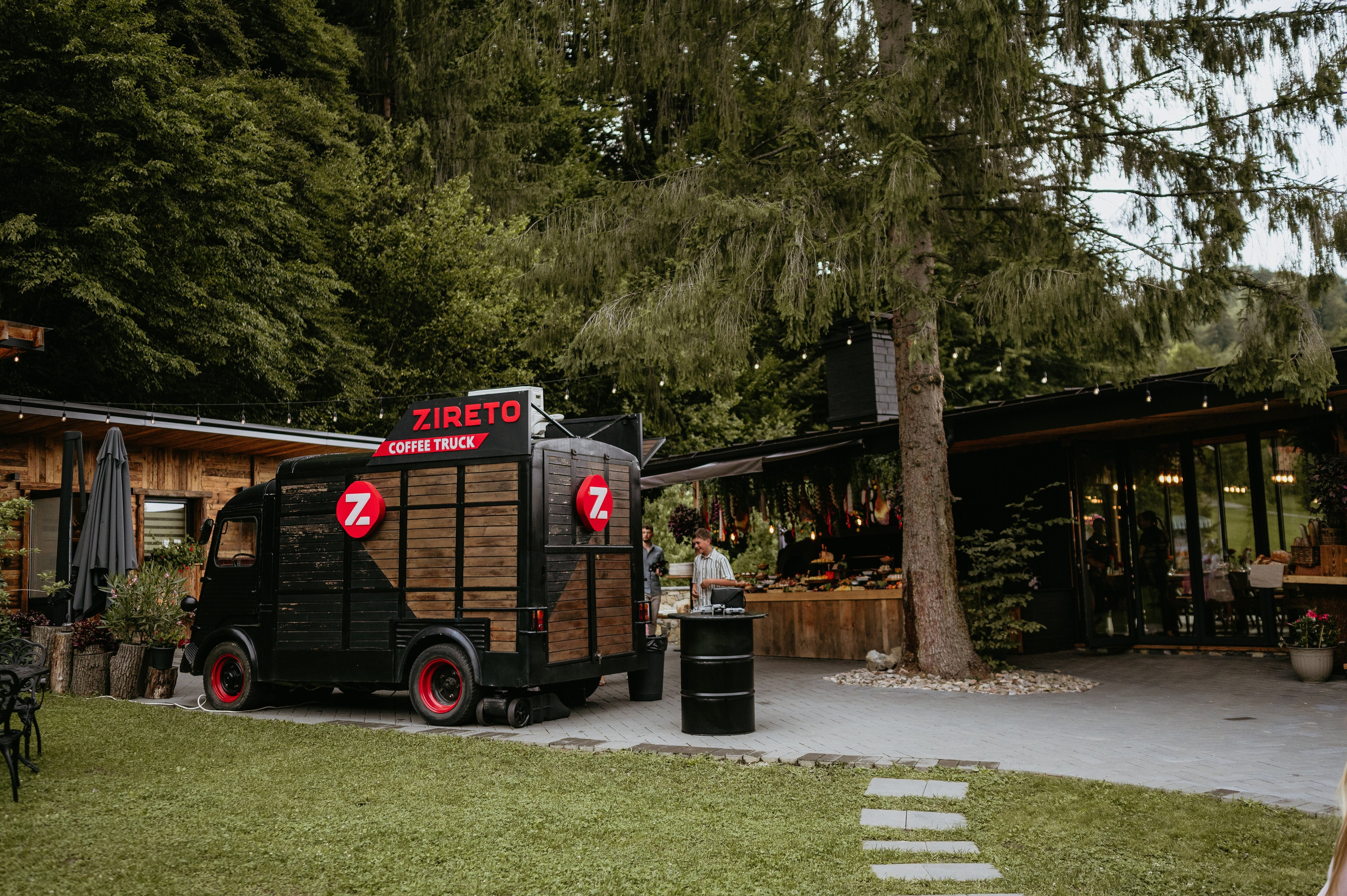 Flavio si Sarona. Valentin Melen — wedding photographer