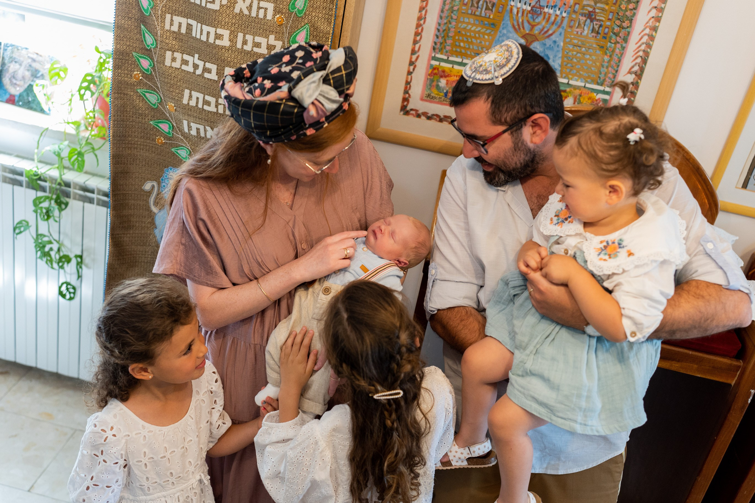 משפחת ברנד. יוסף מזרחי צילום חתונה, ברית וזוגיות. צלם מקצועי שאוהב להוציא אתכם הכי יפים ברגעים הכי מרגשים