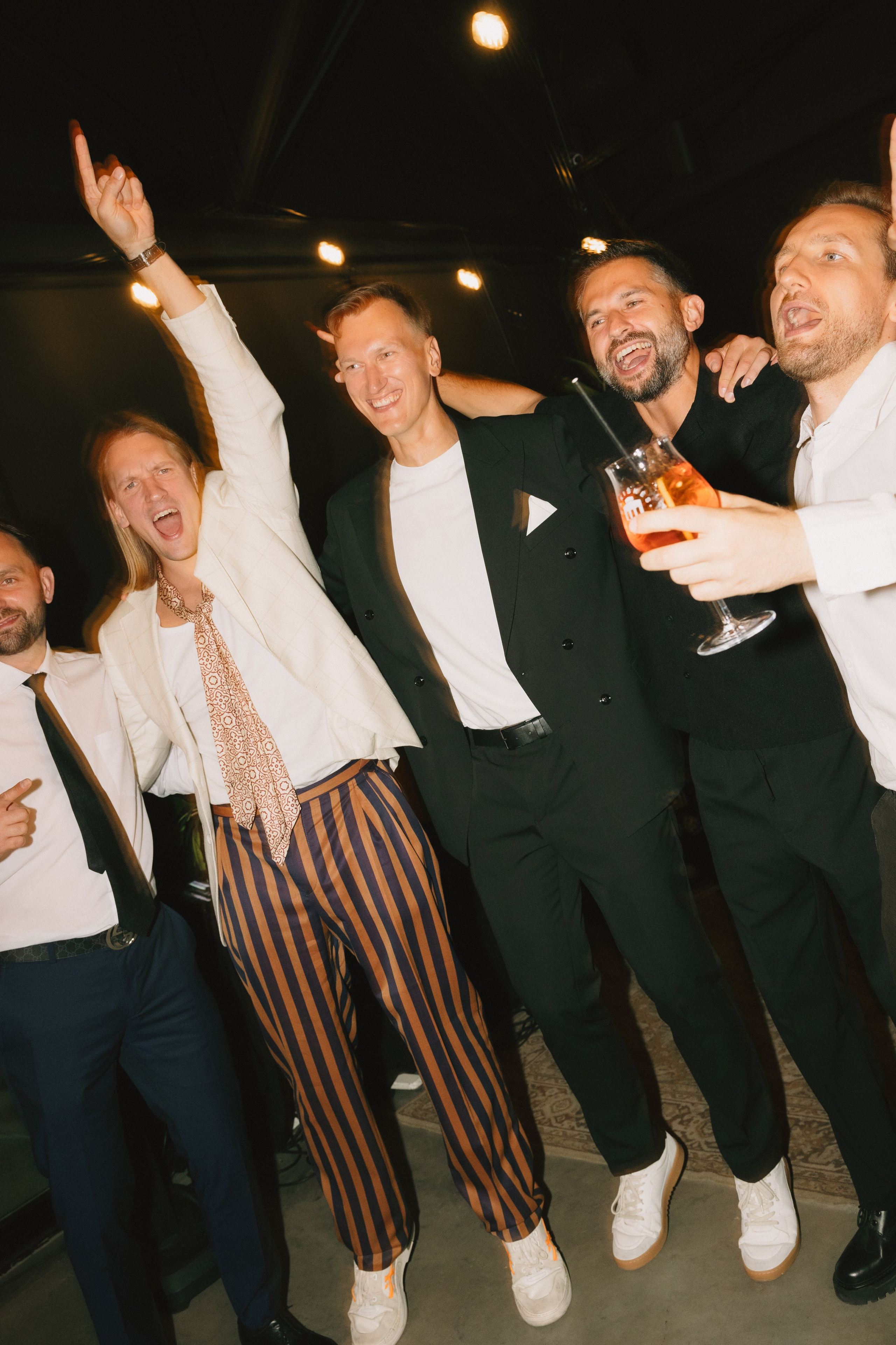 Miglė ir Mindaugas | 2024 | MIESTO VESTUVĖS. Vestuvių ir šeimų fotografė Lena Bondarenko / belove photo