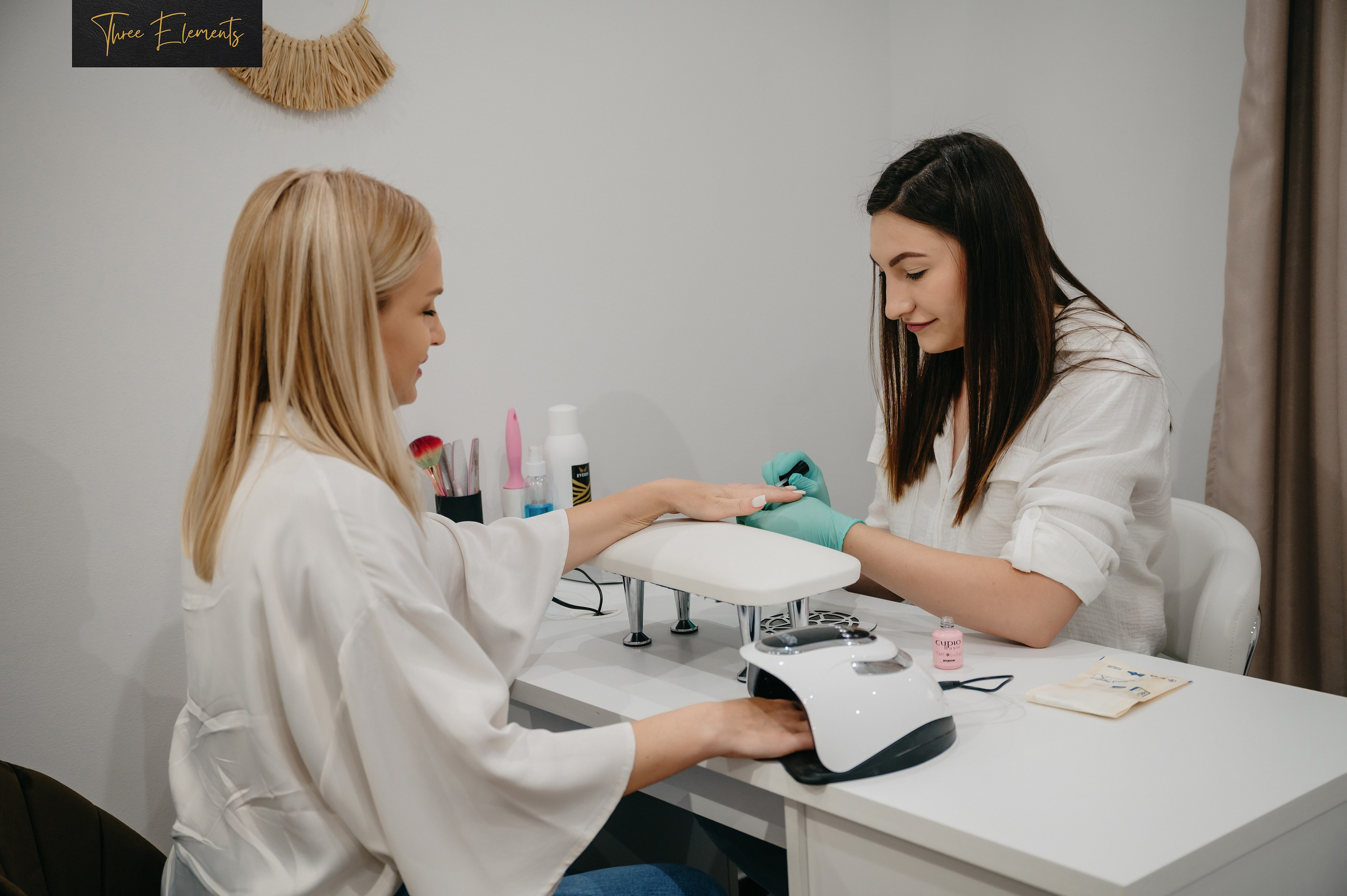 Three Elements. Laurentiu Stefan StoryTeller