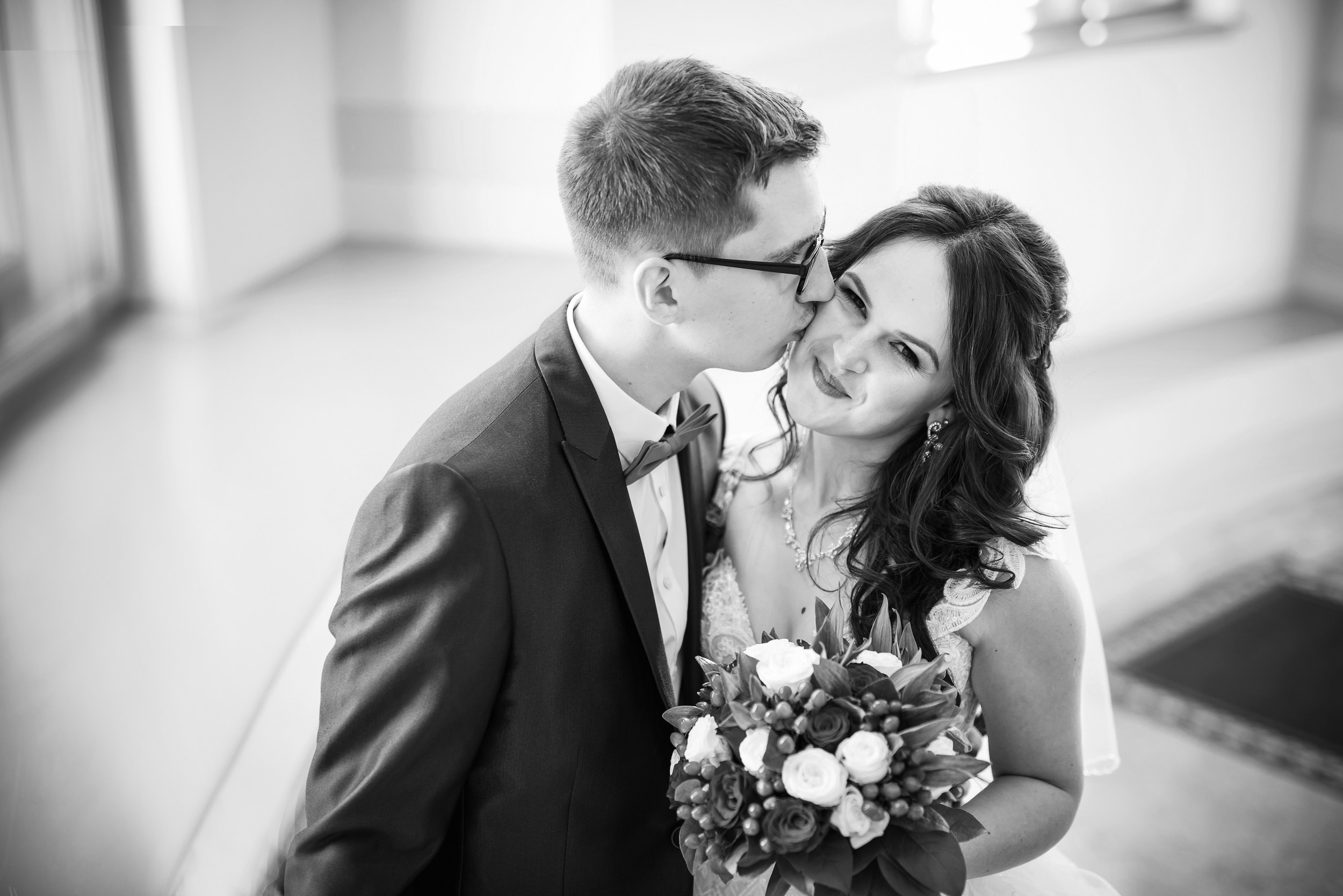 Wedding love story photographer Riga, Europe. Portait photographer and videographer in Riga, Latvia, Julia Zhitluhina. Visual Artist