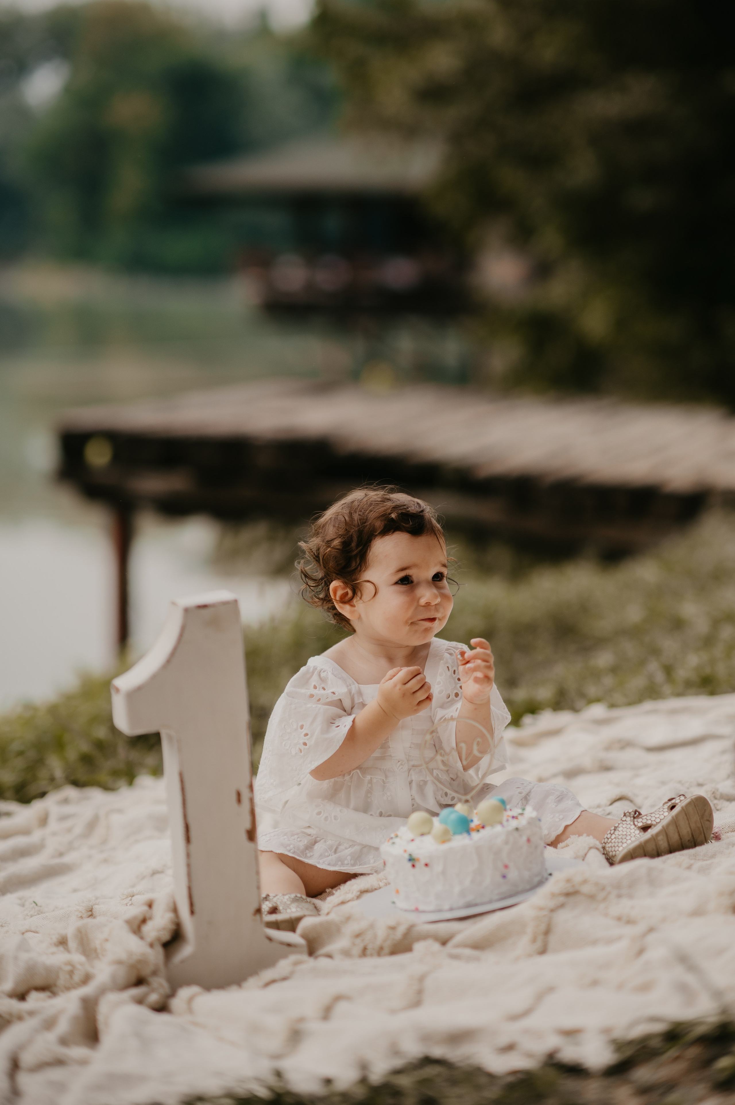 Ada Safari. Ana Sladojevic