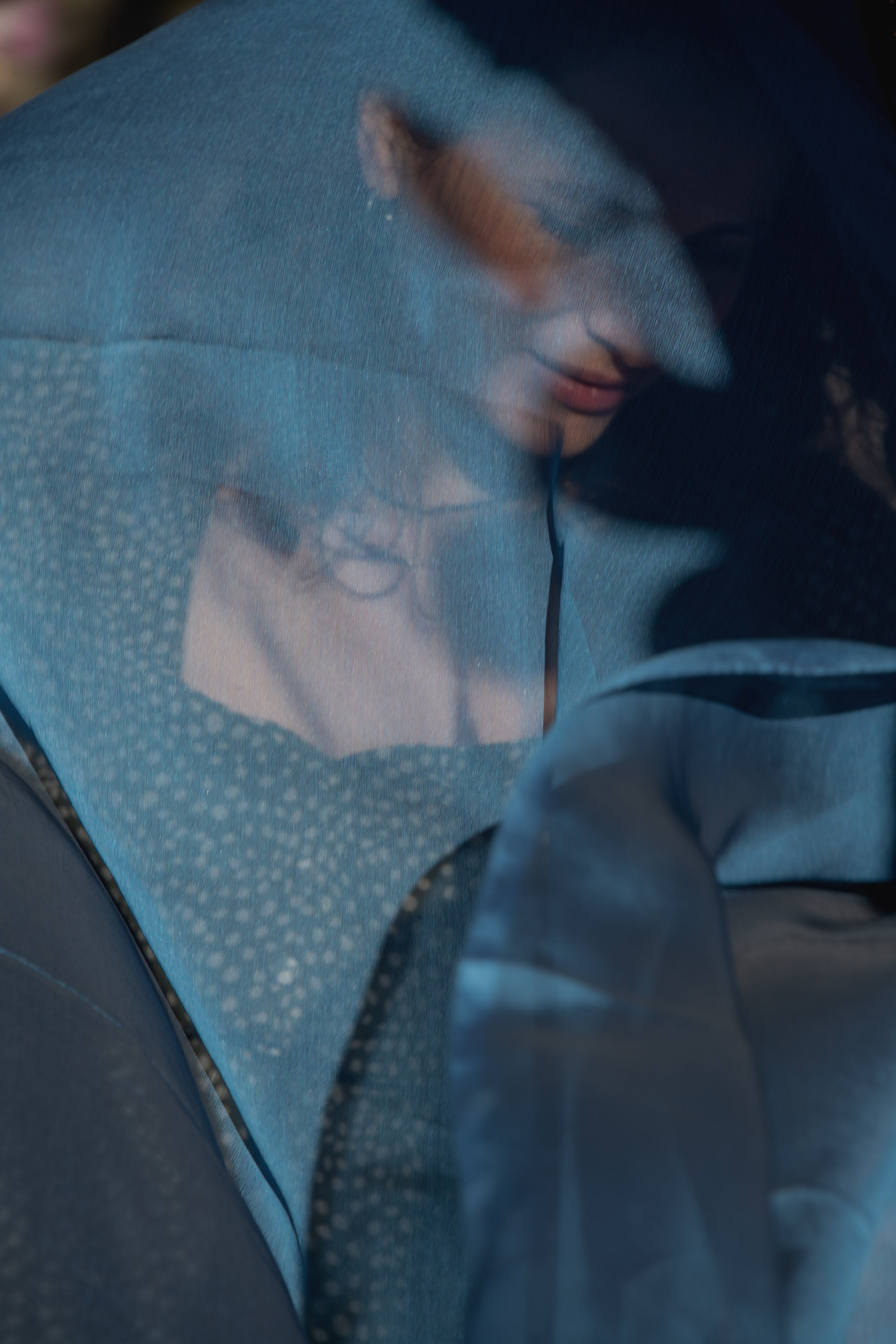 MARIA with Magnolias. Anastasiia Antoniuk portrait, family and couple photographer, Portugal