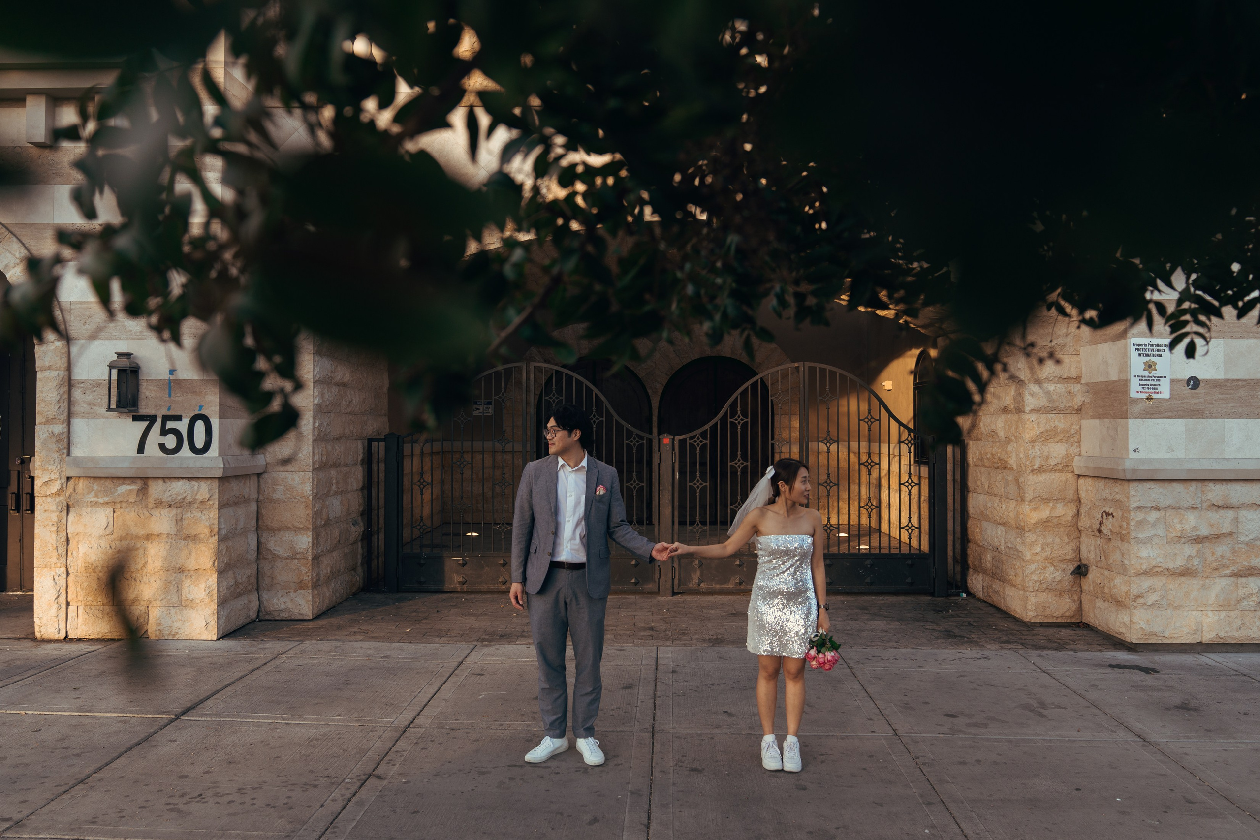 Yee Po& Jit. Wedding & elopement photographer Viktoriya Kravtsov. Las Vegas