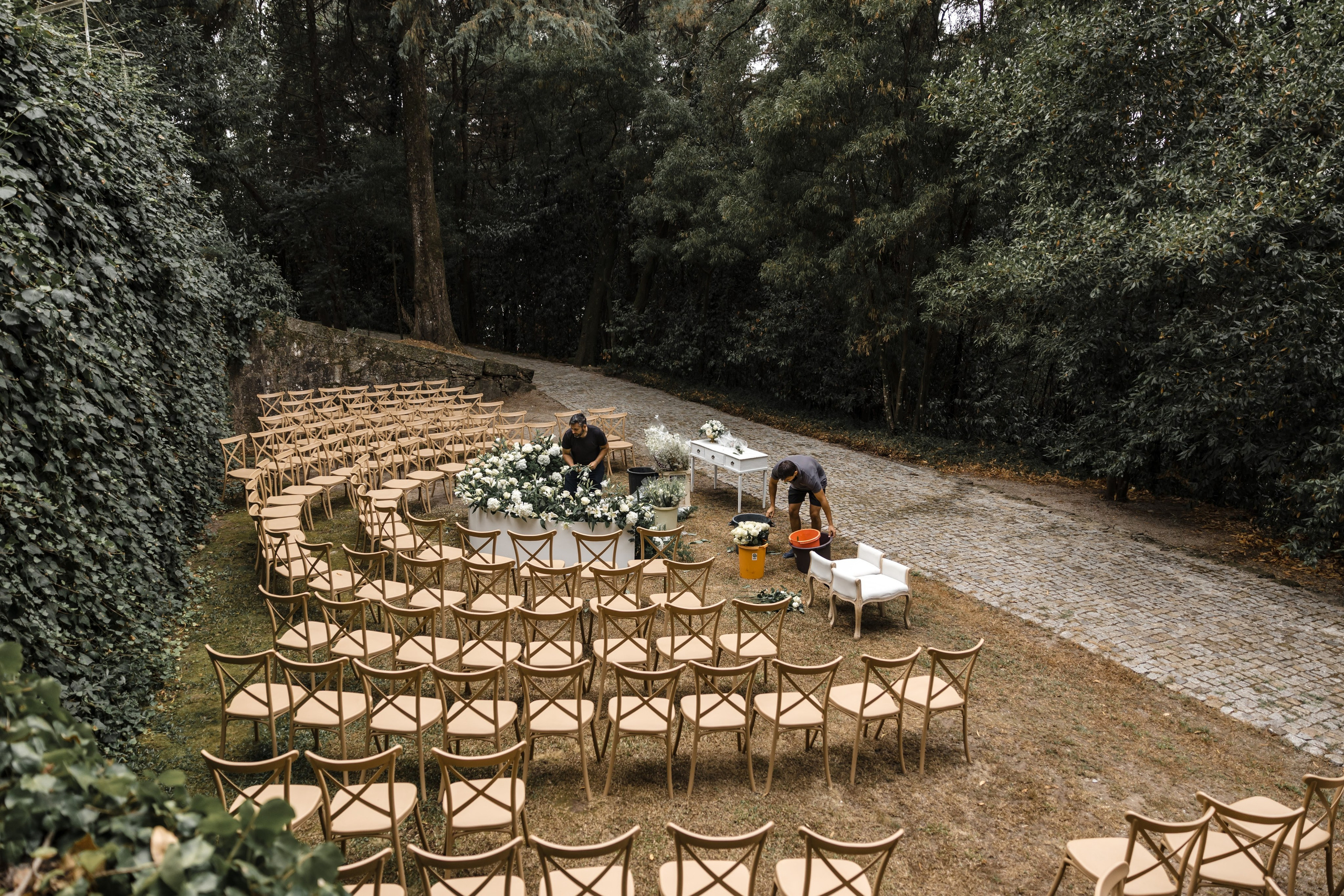 Glicínias Boutique Hotel Wedding in Guimarães | Pedro & Joana. Lisbon Wedding Photographer | Timeless Documentary Wedding Photography